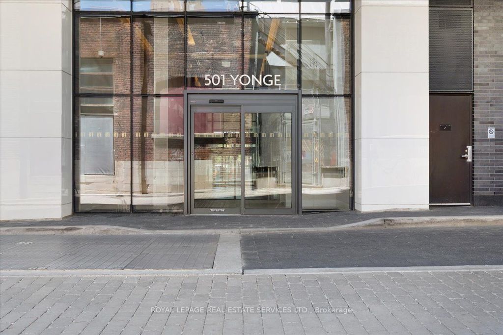 Photo of 501 Yonge Street #911, Toronto, ON M4Y 0G8 (MLS # C12352563)