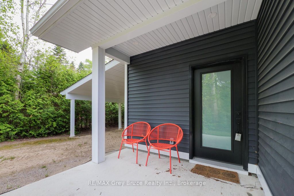 Photo of 32 Southampton Parkway, South Bruce Peninsula, ON N0H 2G0 (MLS # X13092456)