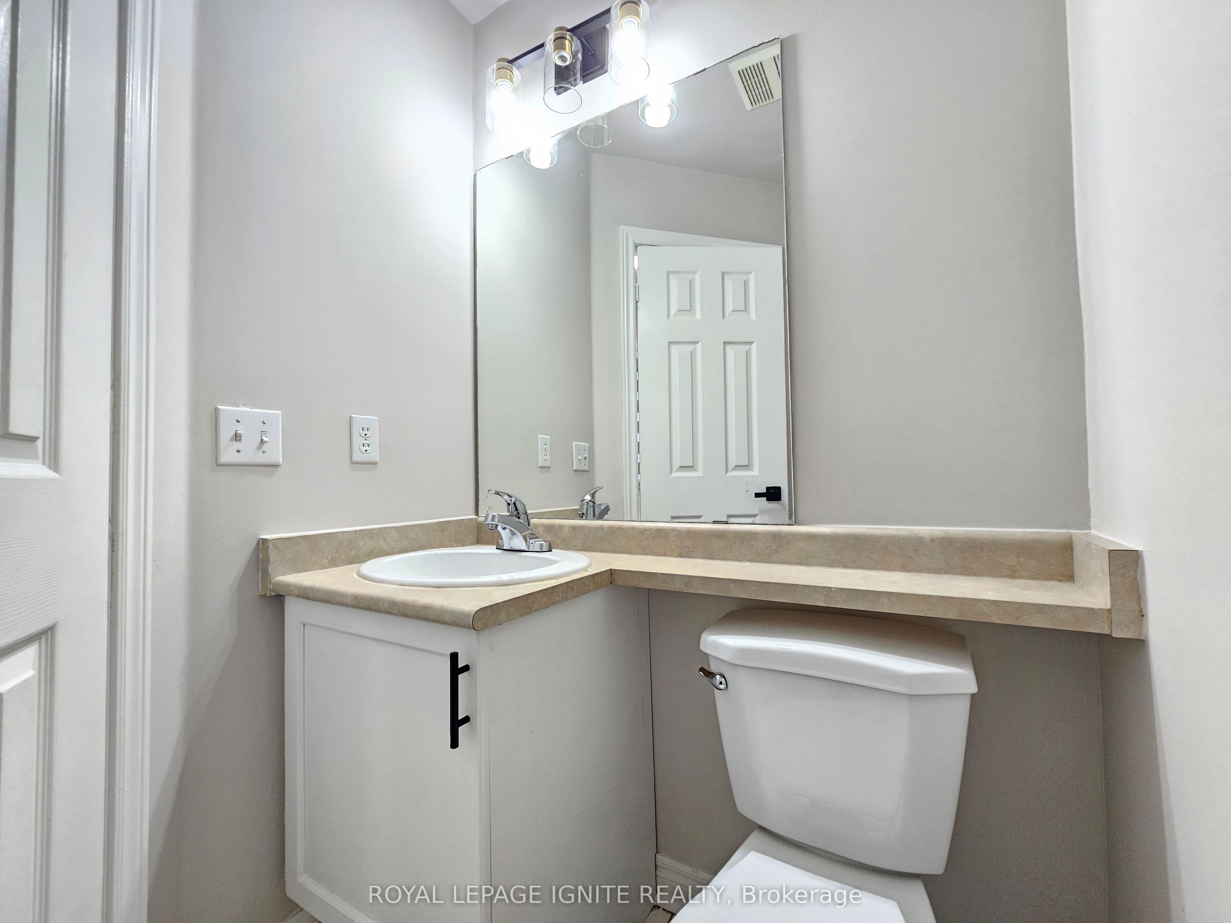 83 Checkerberry Crescent