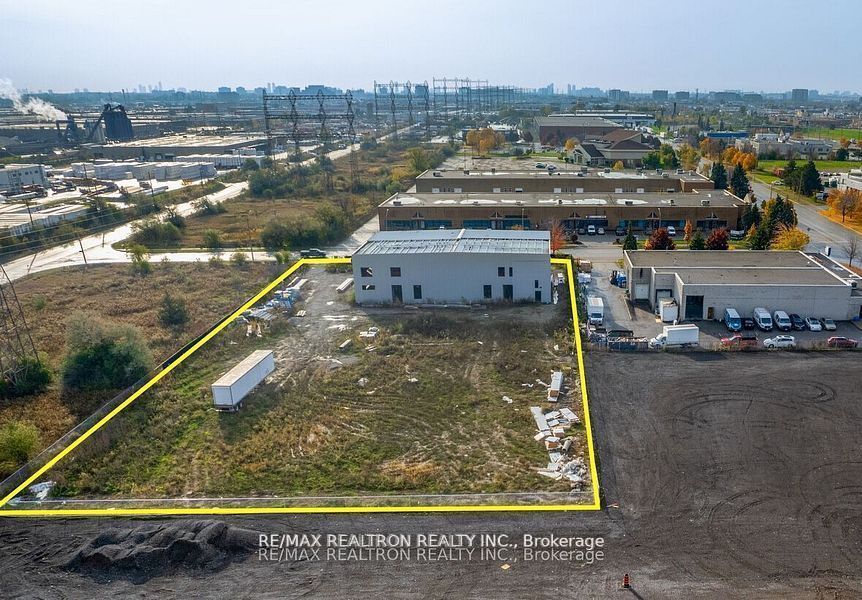 10 Vice Regent Boulevard