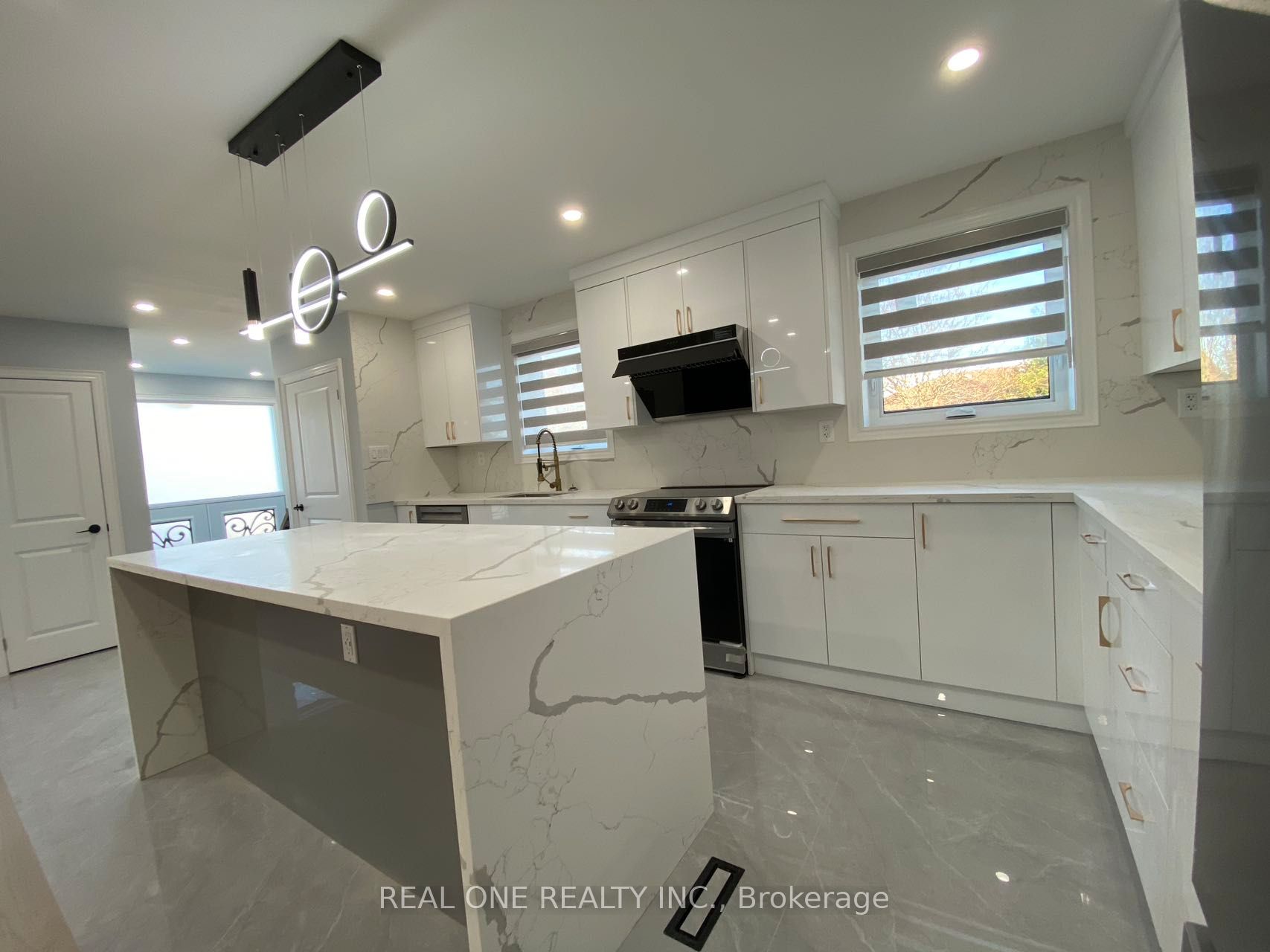 1186 Shadeland Drive ROOM U2