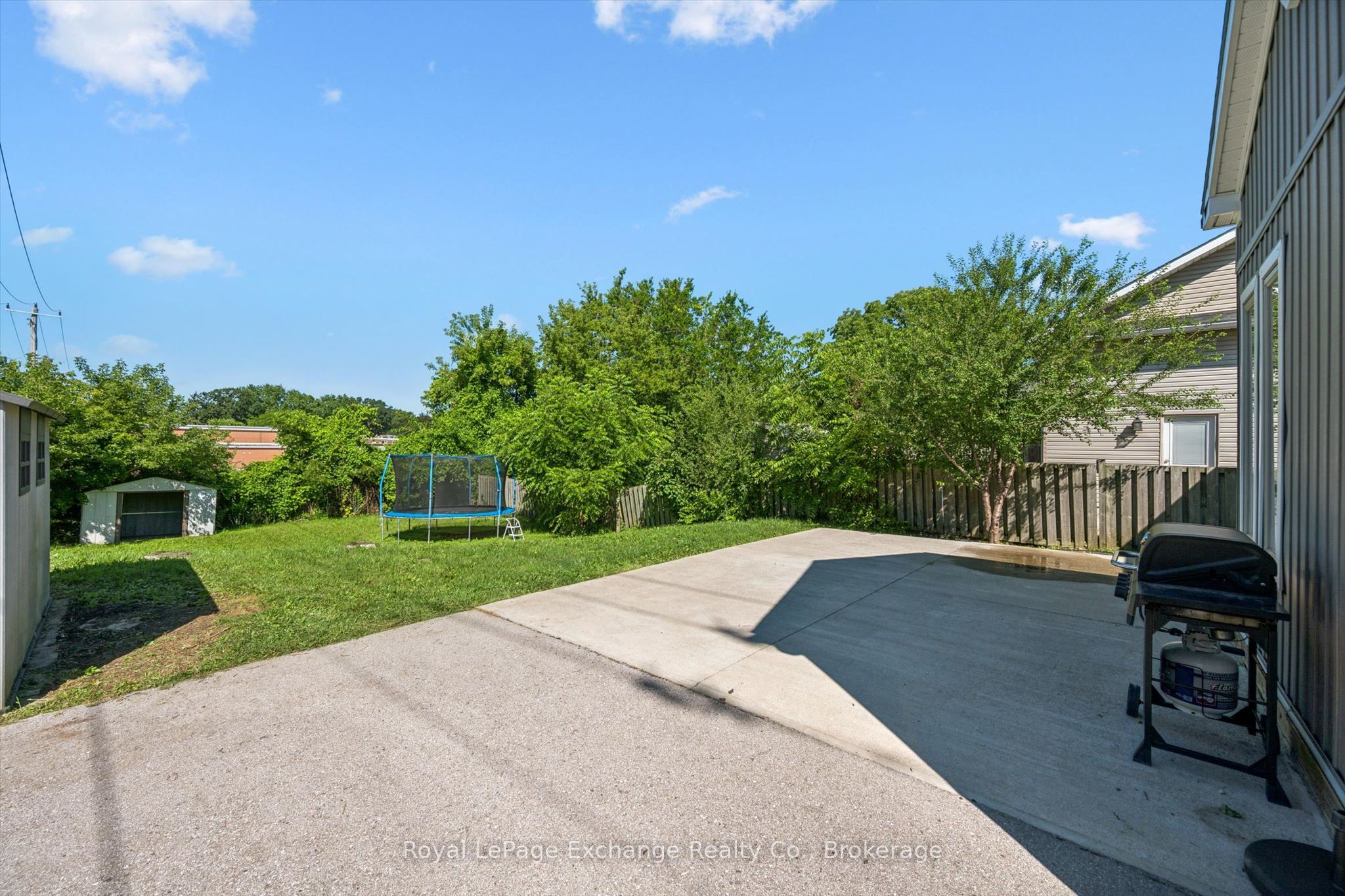 68 Elgin Street S