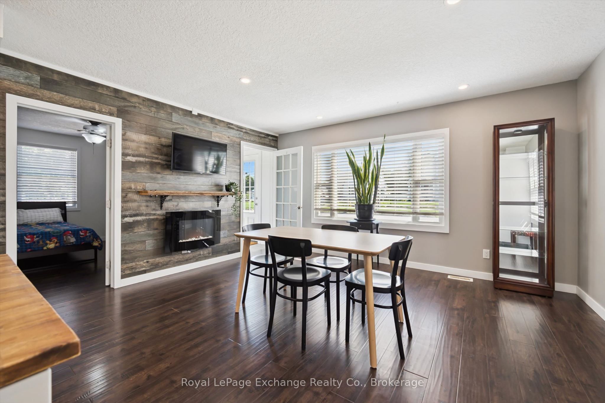 68 Elgin Street S