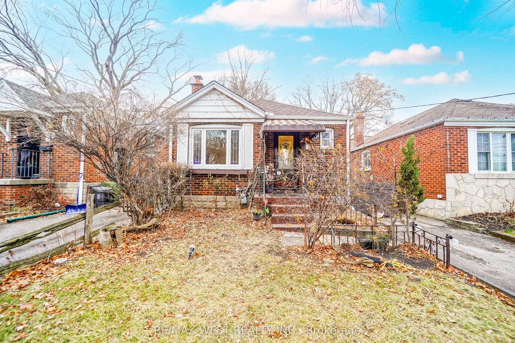 Photo of 8 Struthers Street, Toronto, ON M8V 1Y1 (MLS # W12640972)