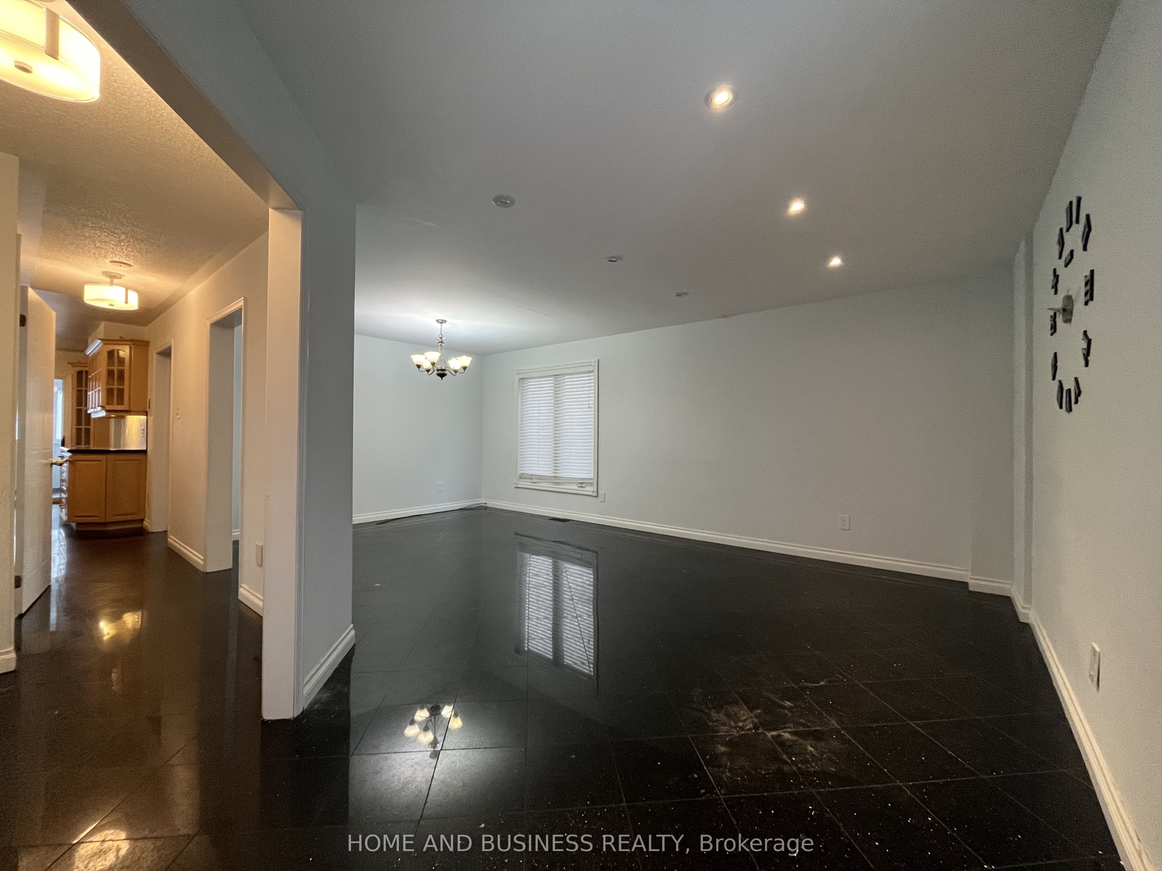 7132 Harding Crescent