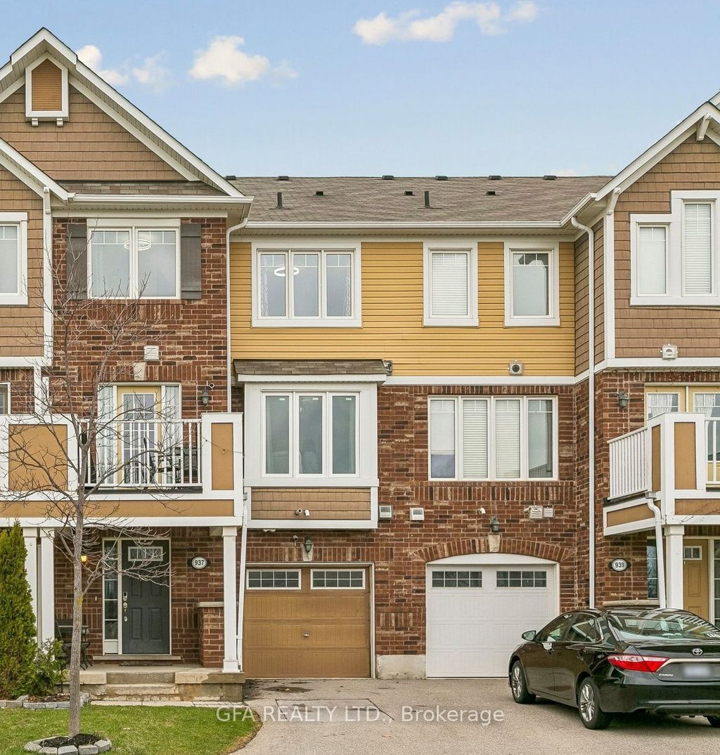 Photo of 937 Nadalin Heights, Milton, ON L9T 8R2 (MLS # W13051292)