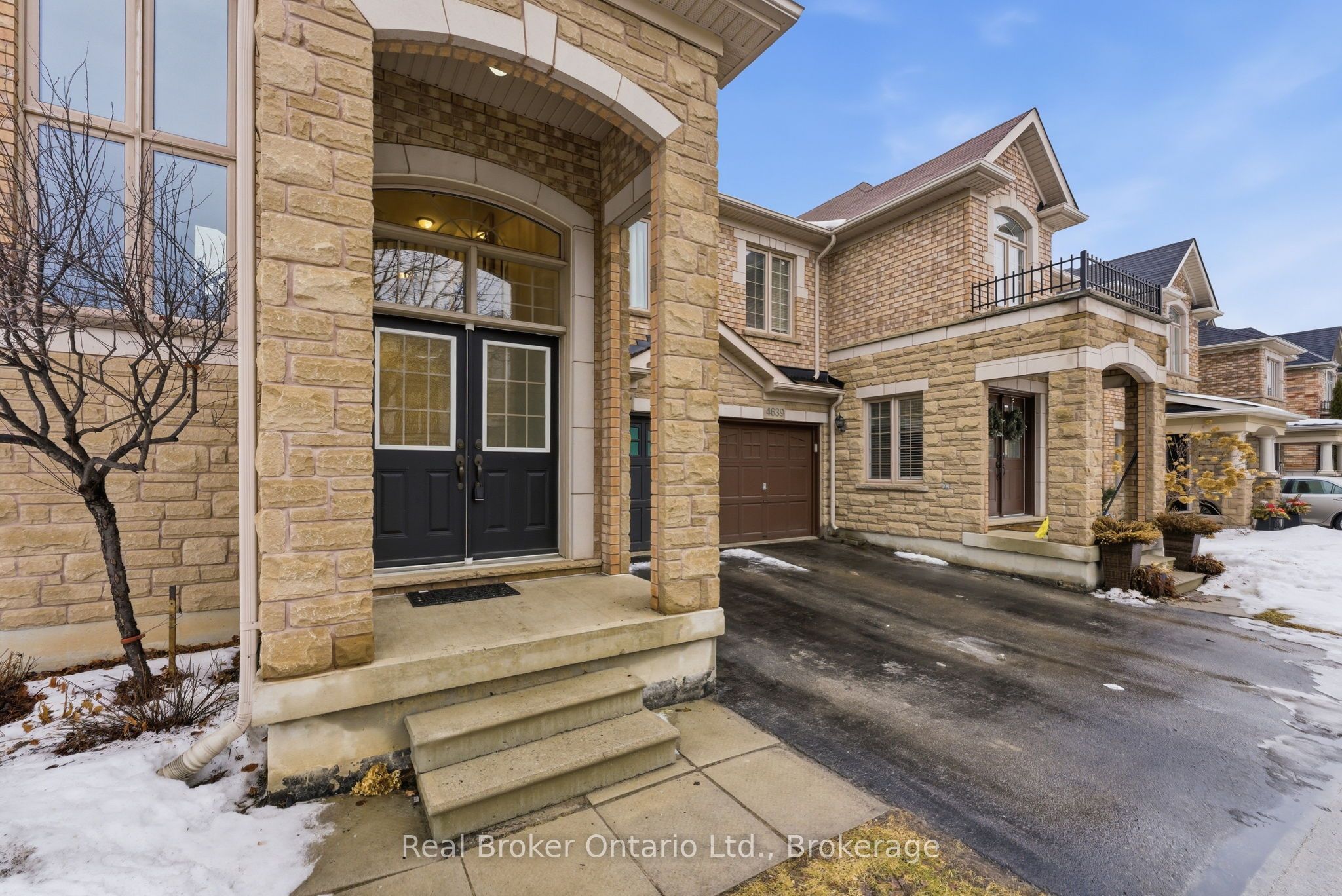 4637 Ashlar Crescent