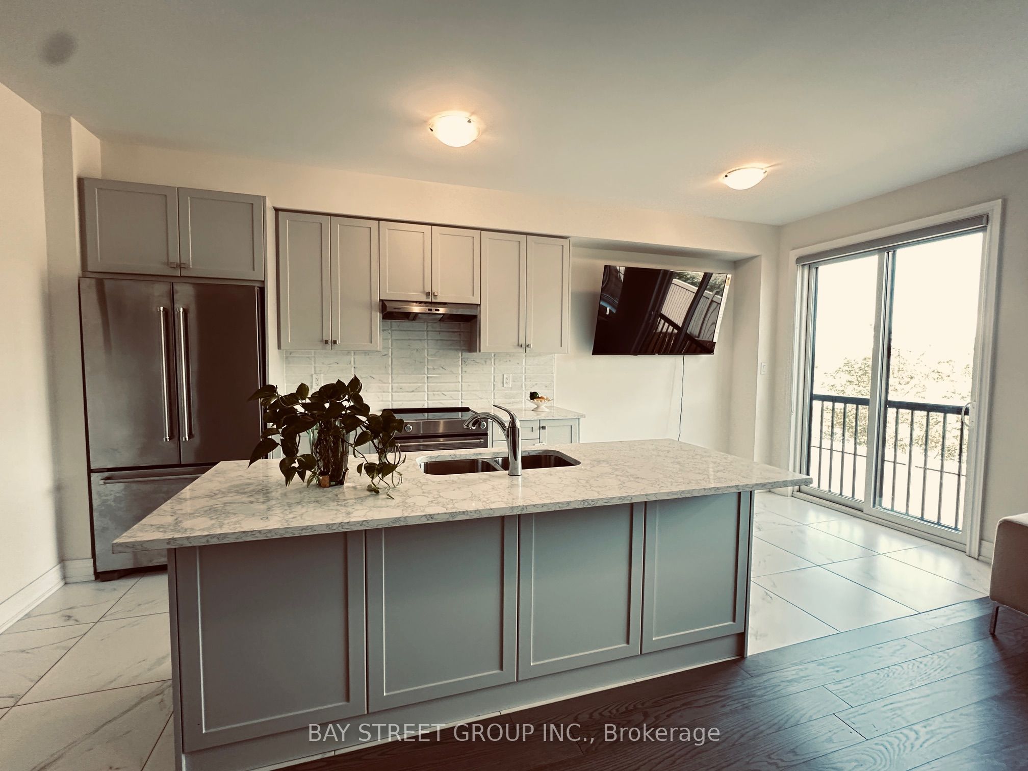 32 hercules club Drive