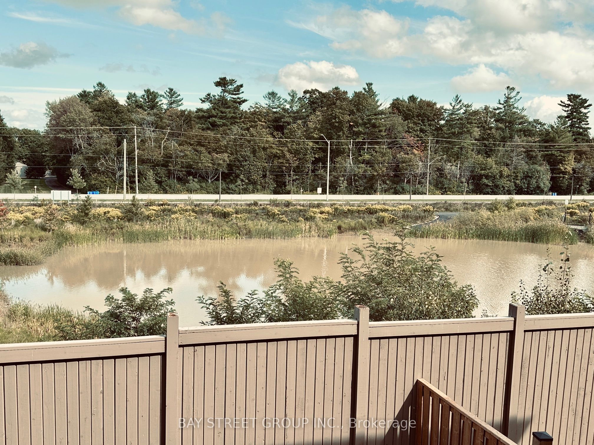 32 hercules club Drive