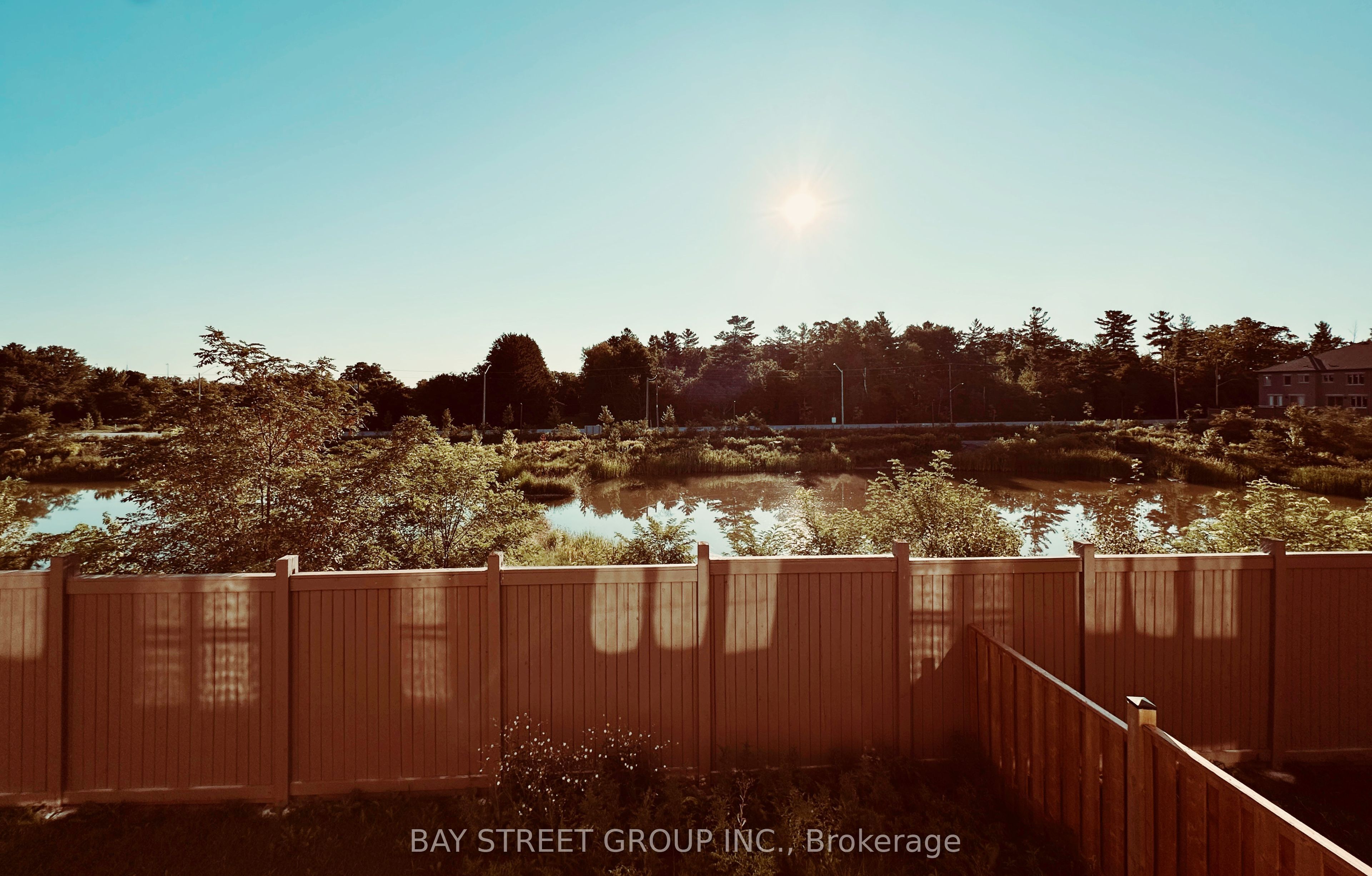 32 hercules club Drive