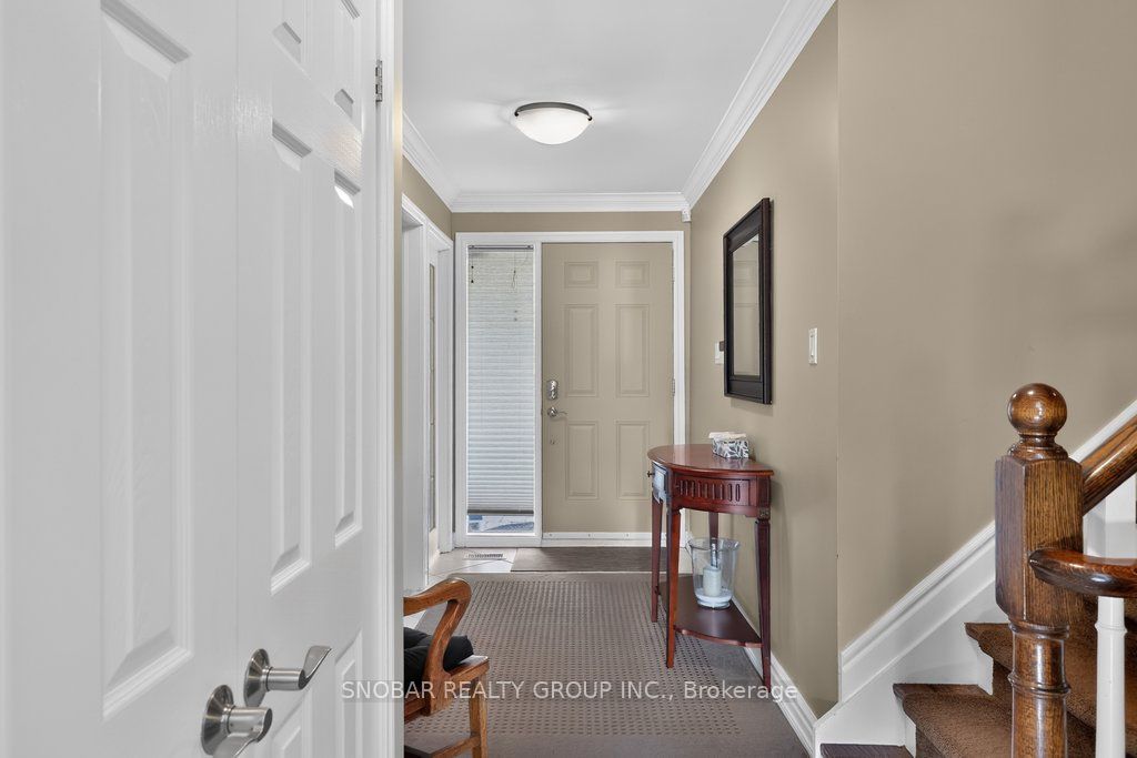 1302 Greenoaks Drive