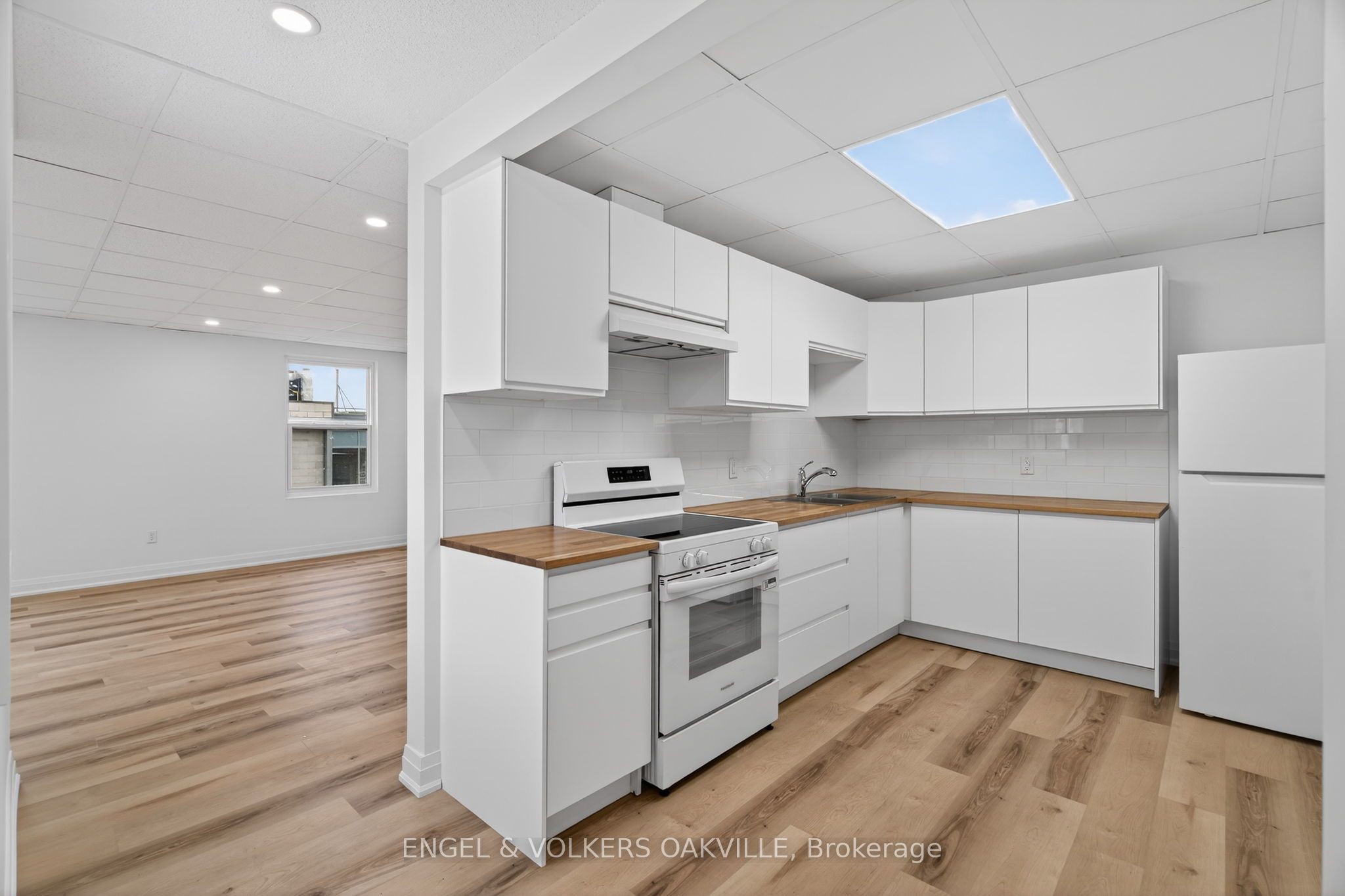 103 Thomas Street 104