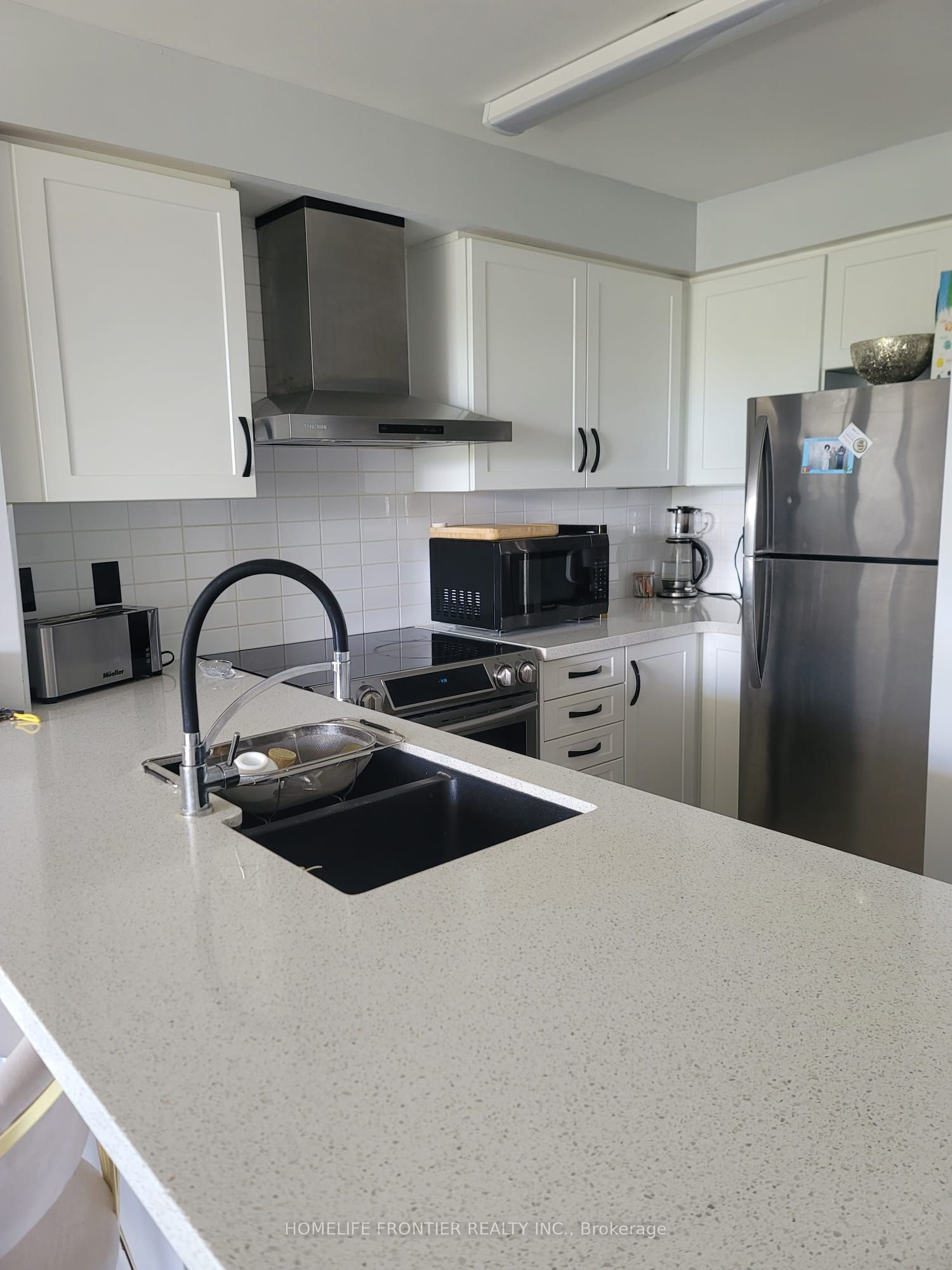 310 Red Maple Road E 217