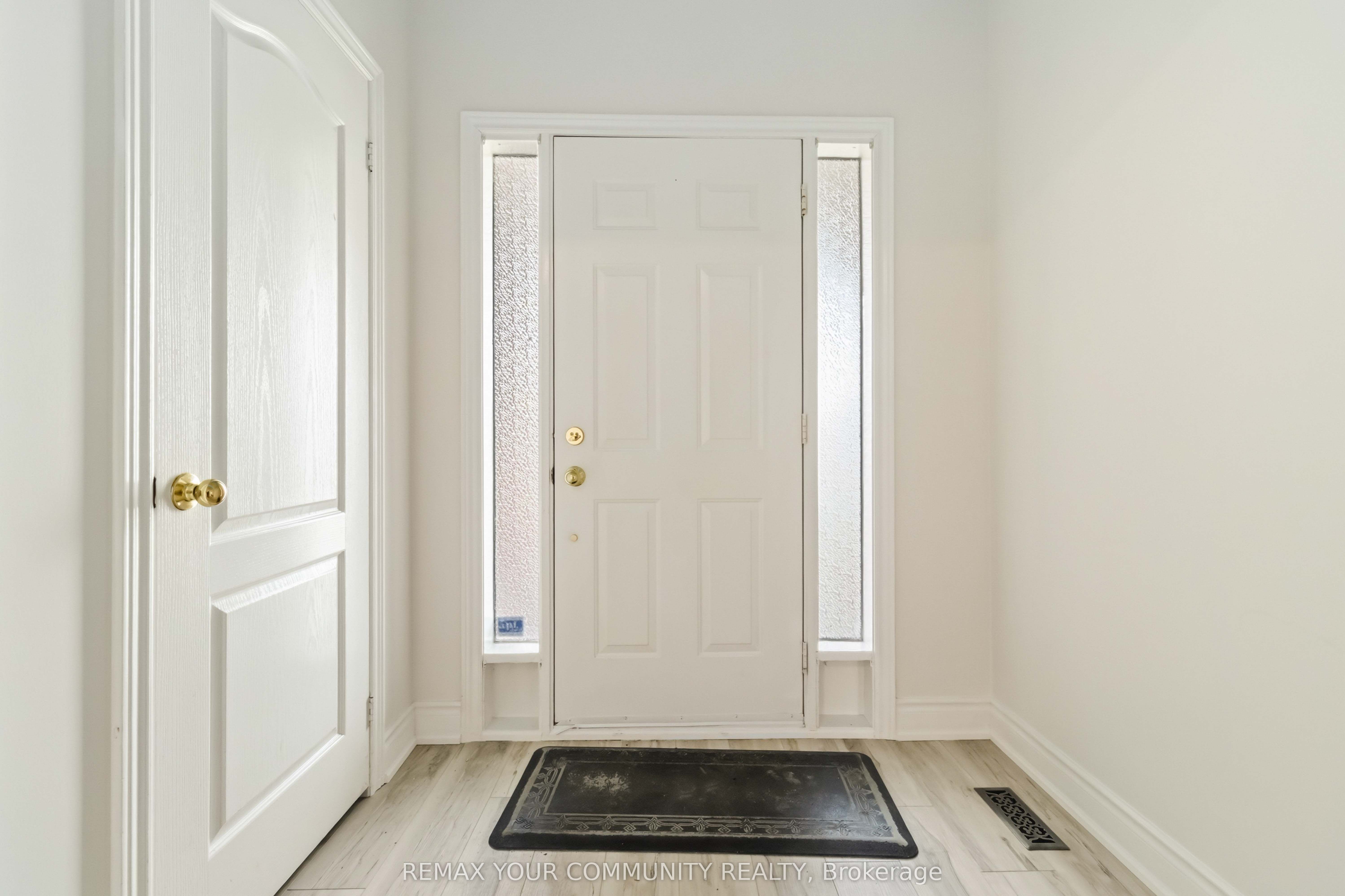 120 Shaftsbury Avenue