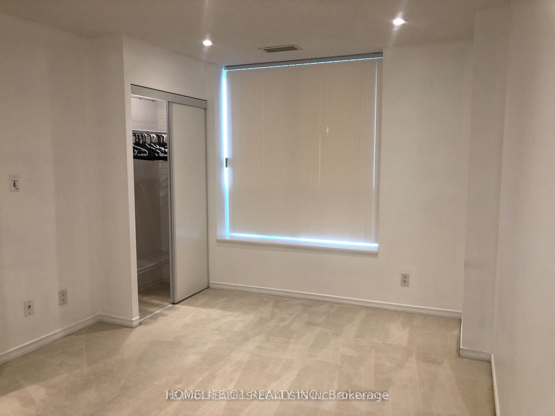 4889 Kimbermount Avenue 111