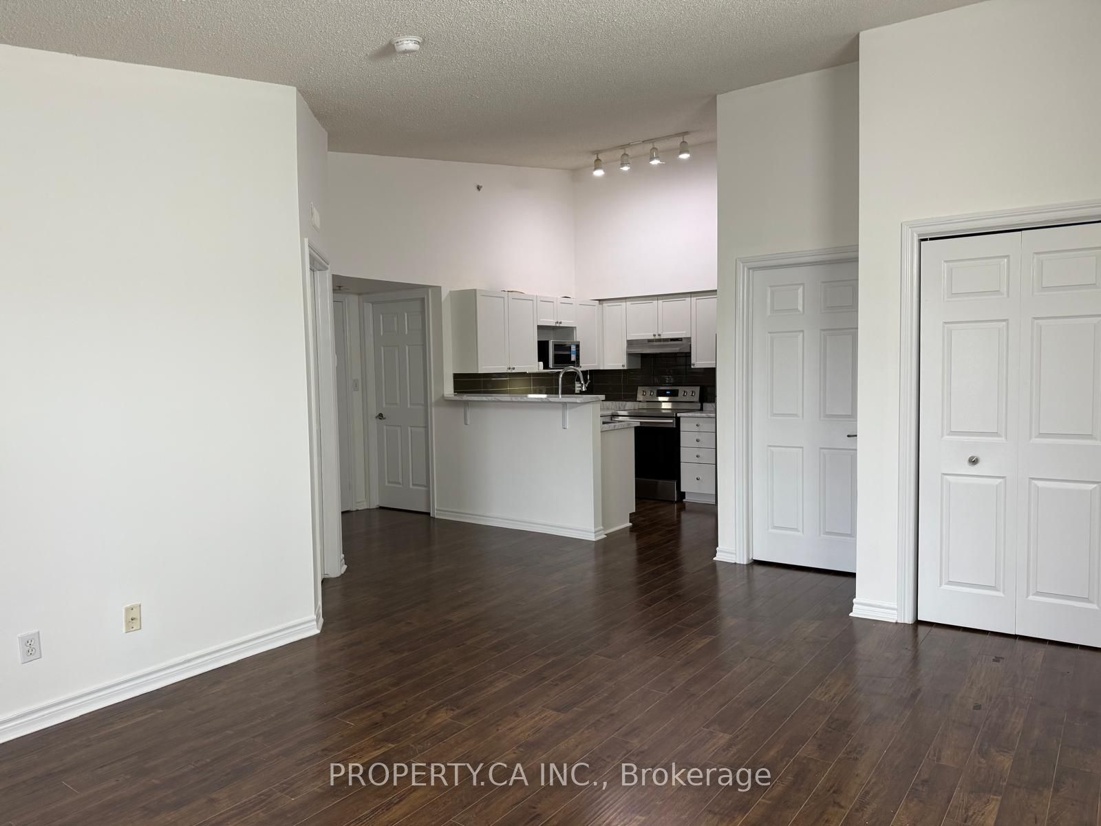 1460 Bishops Gate 406