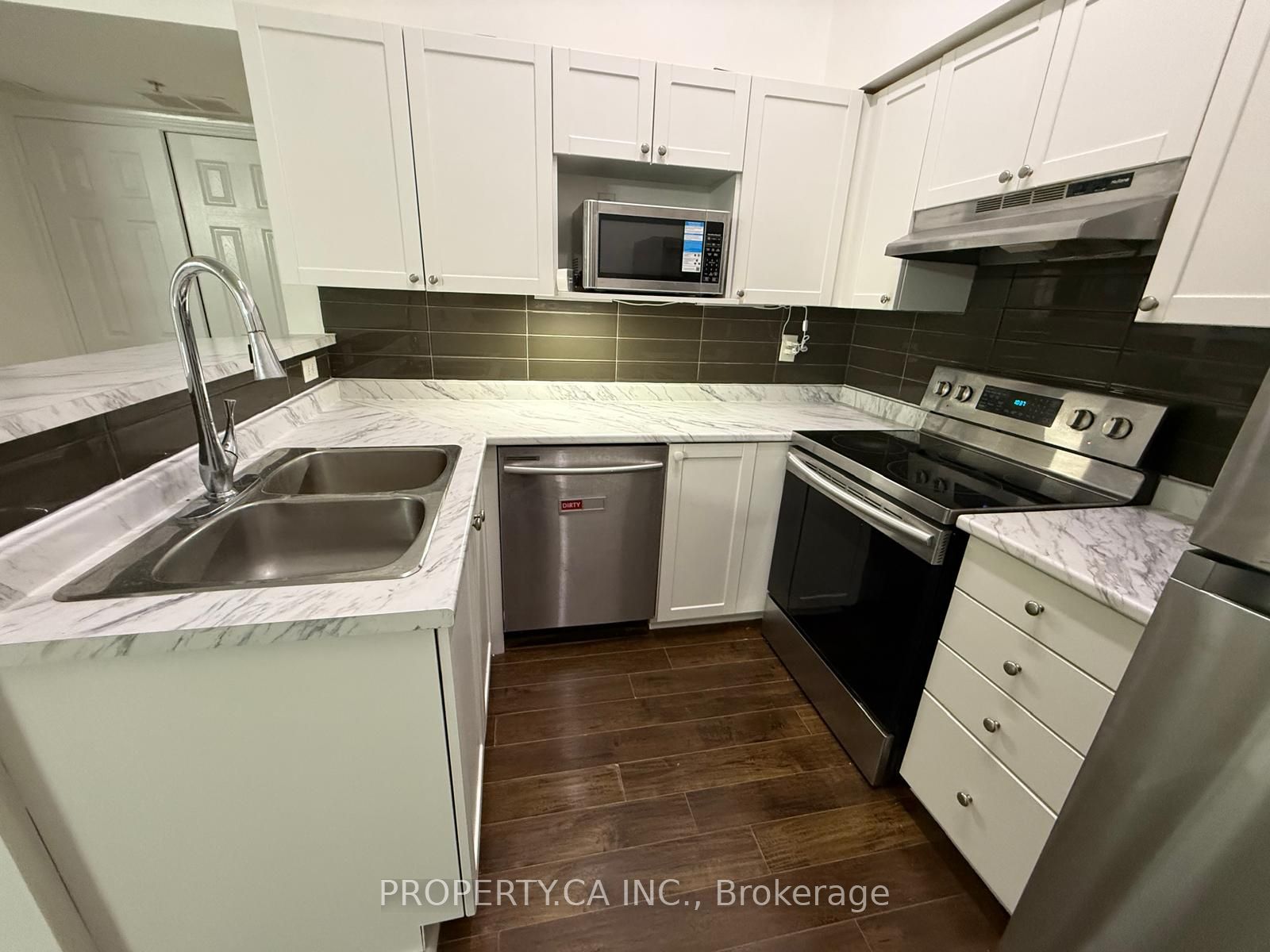 1460 Bishops Gate 406