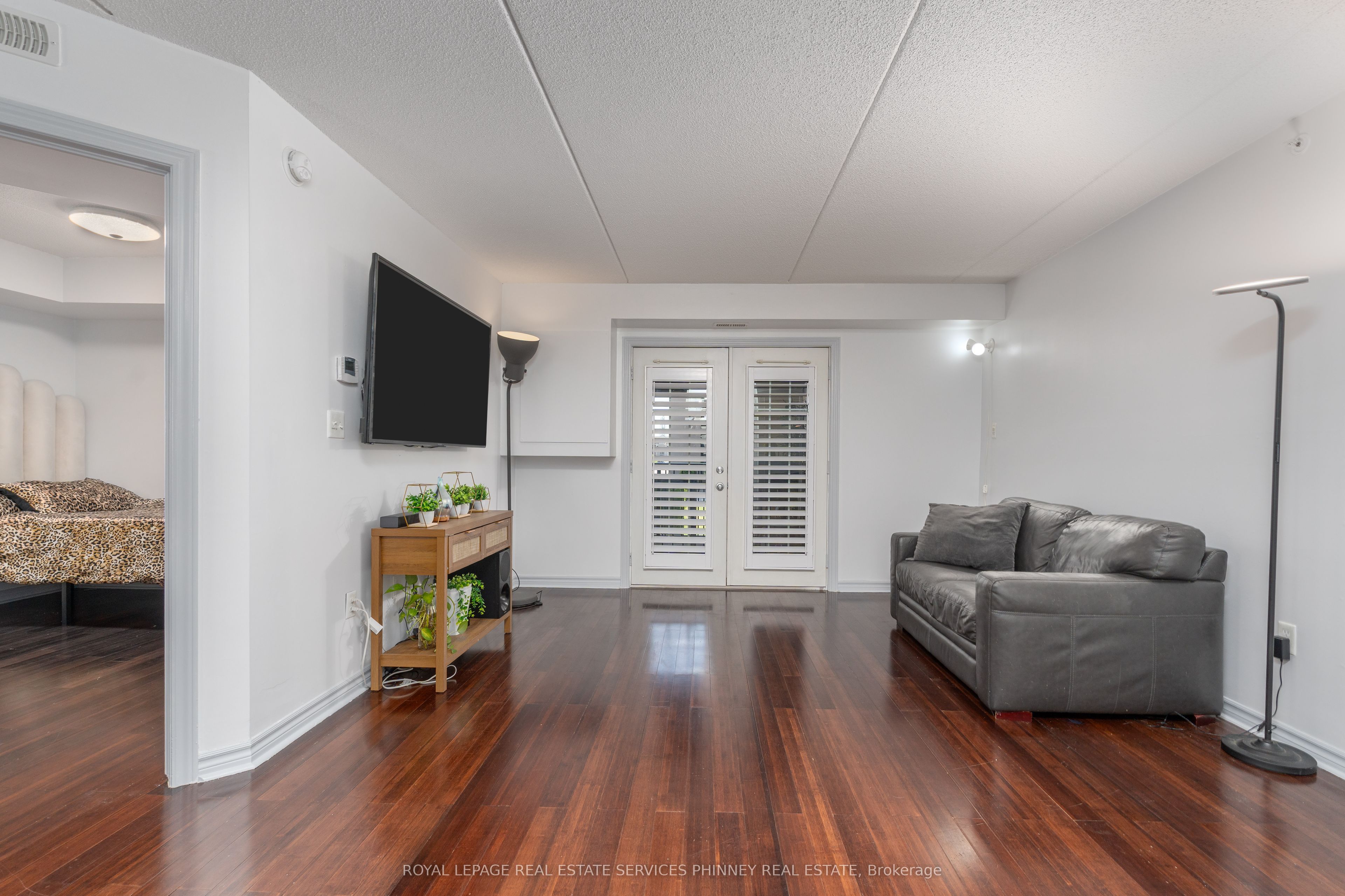 1350 Main Street 208