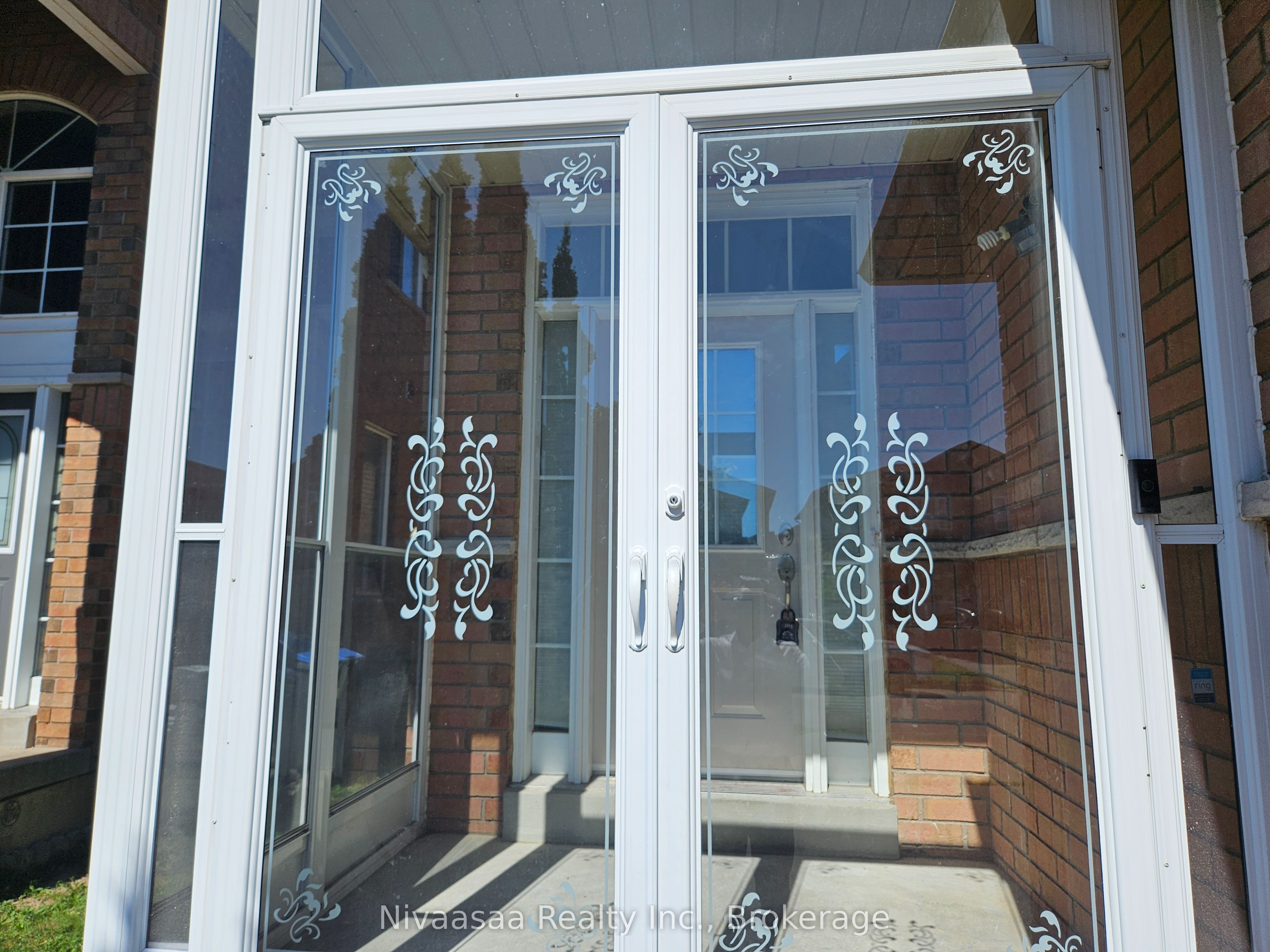 926 Ledbury Crescent