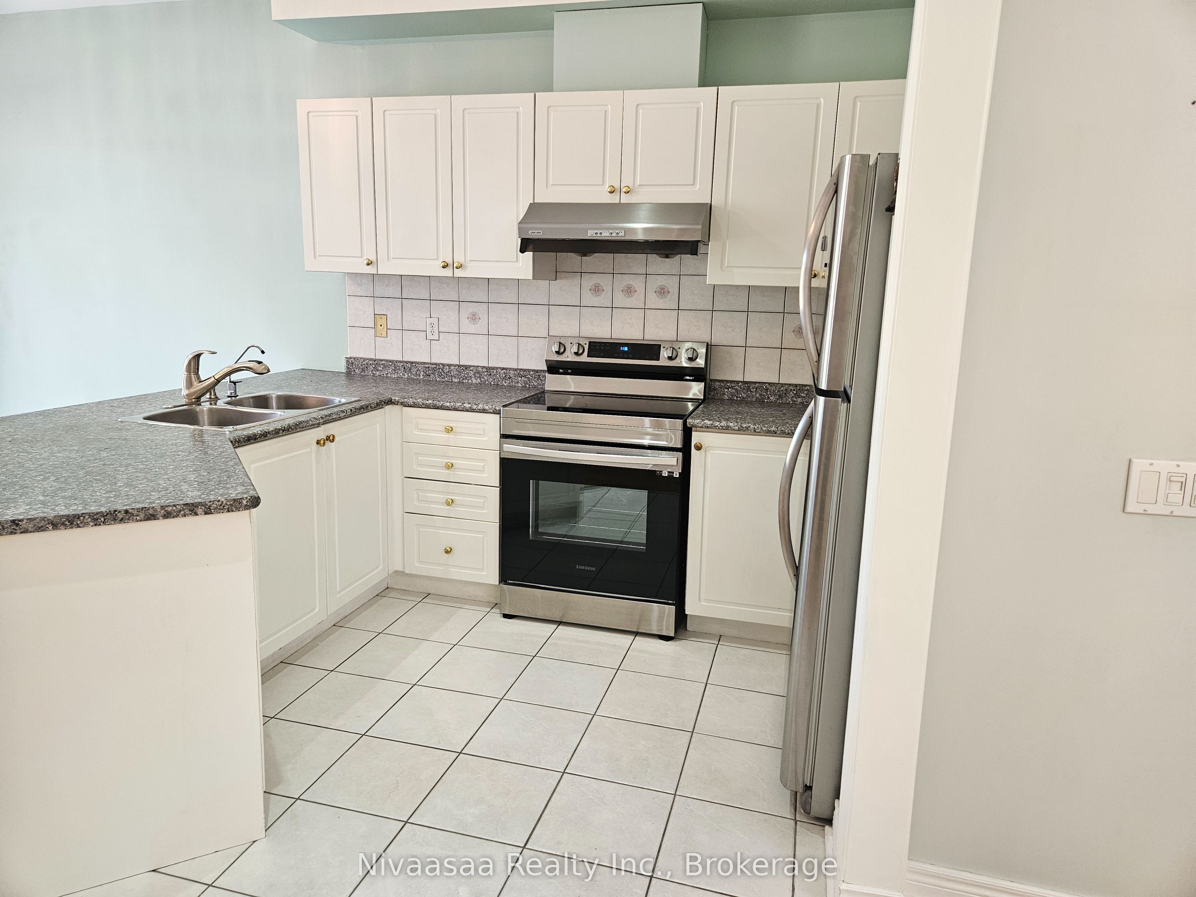 926 Ledbury Crescent