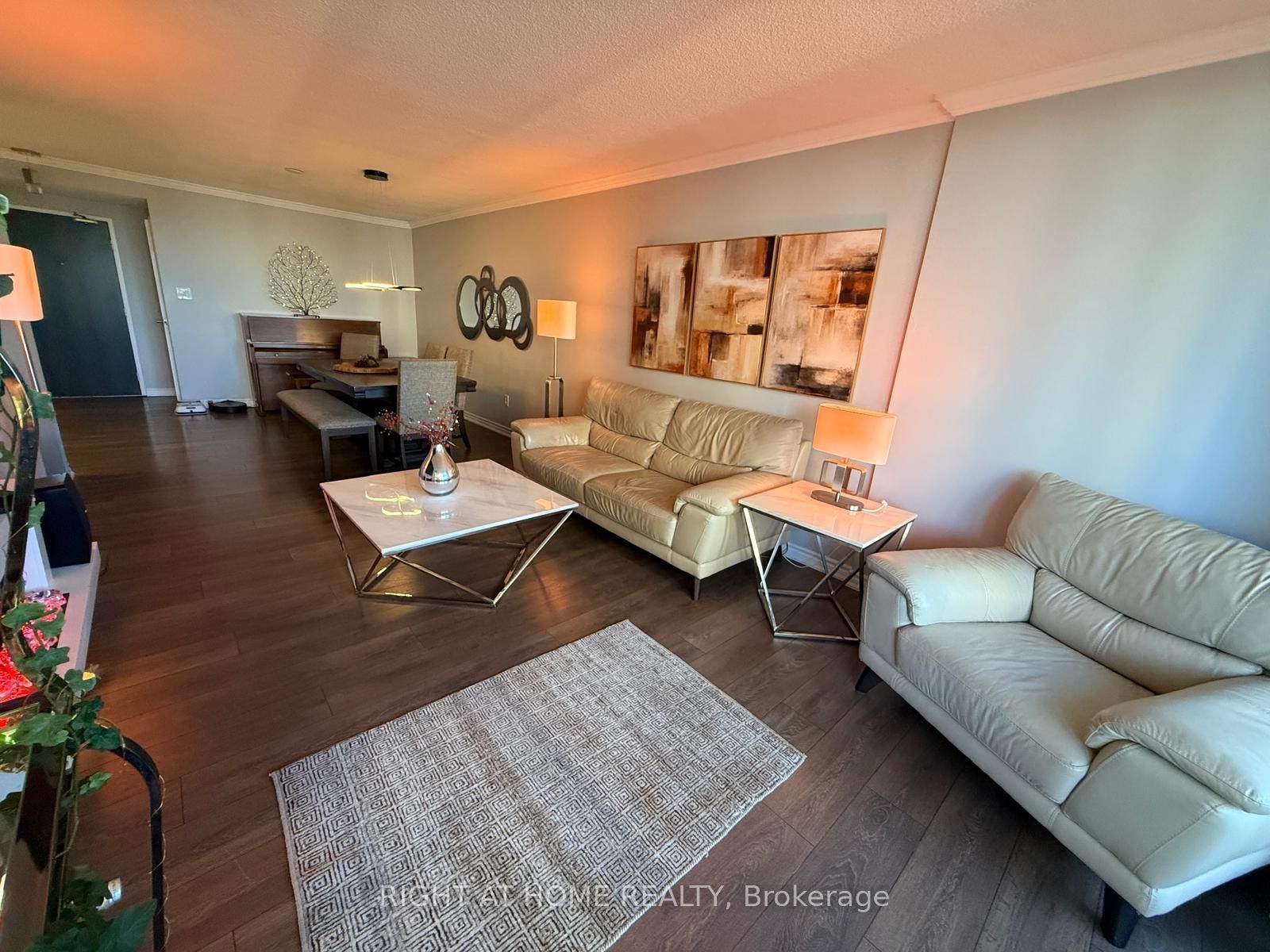 820 Burnhamthorpe Road 1102