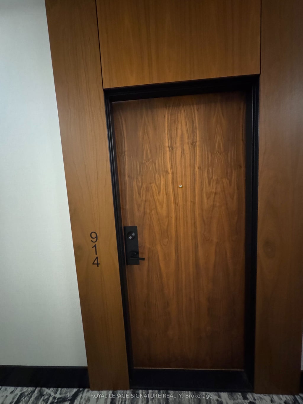 Photo of 1 Market Street #914, Toronto, ON M5E 0A2 (MLS # C13439678)