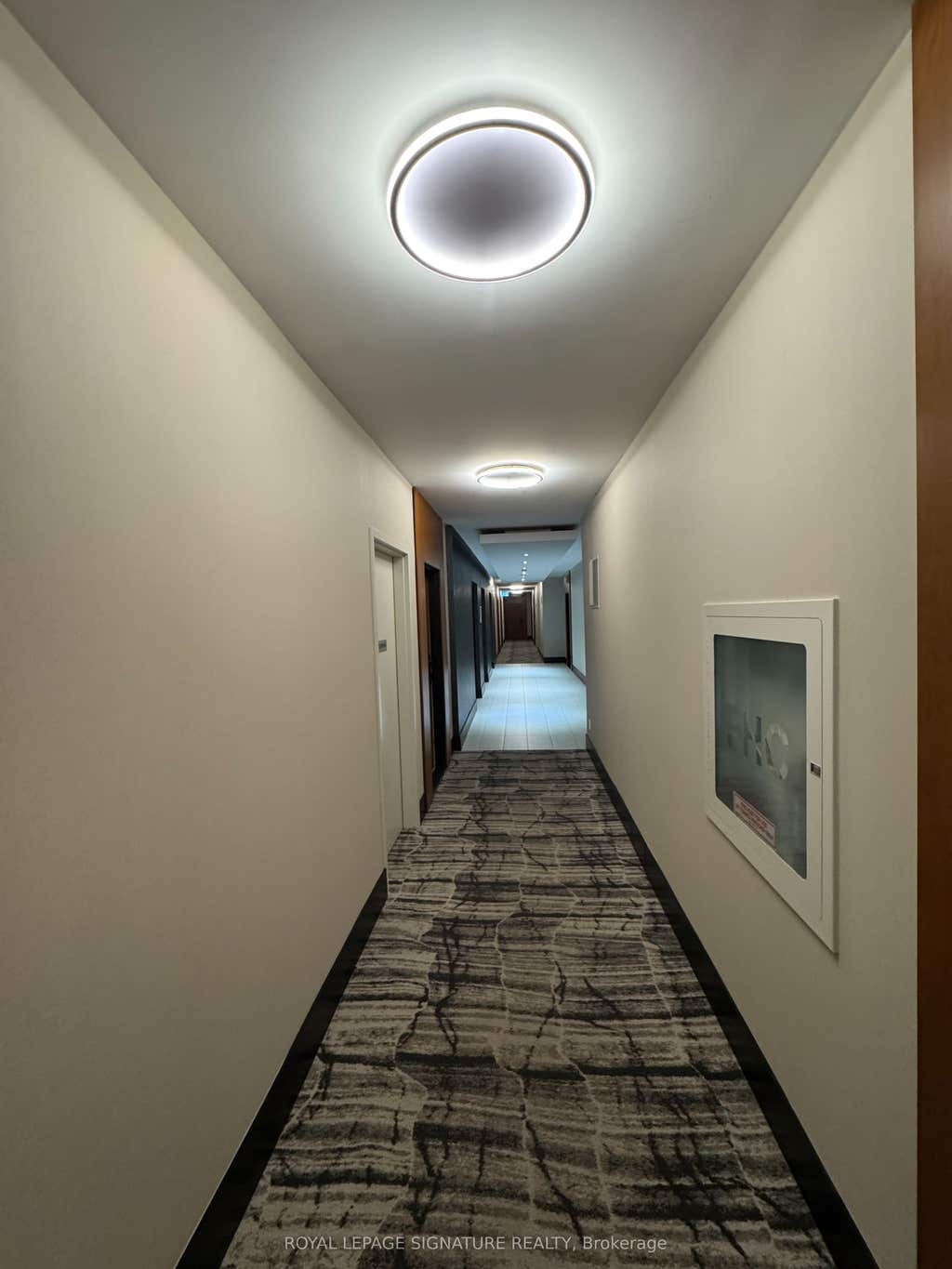 Photo of 1 Market Street #914, Toronto, ON M5E 0A2 (MLS # C13439678)