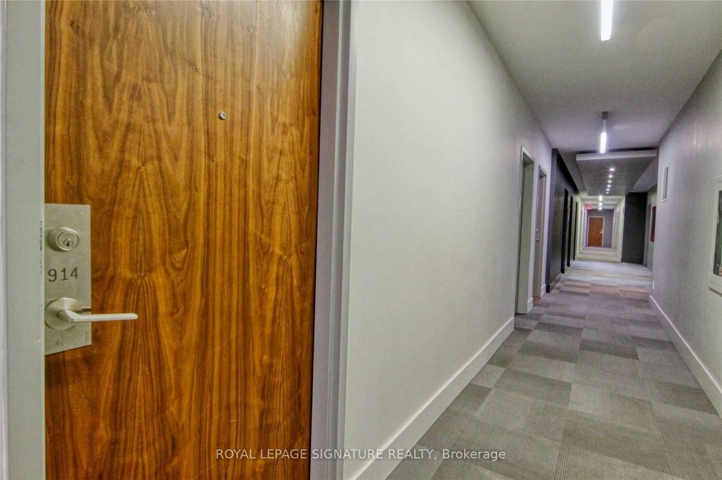 Photo of 1 Market Street #914, Toronto, ON M5E 0A2 (MLS # C13439678)