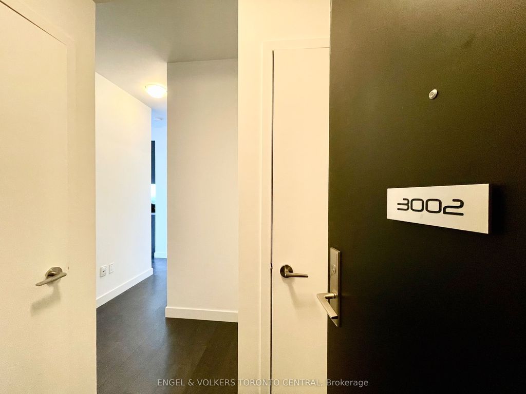 Photo of 8 Eglinton Avenue E #3002, Toronto, ON M4P 1A6 (MLS # C12443307)