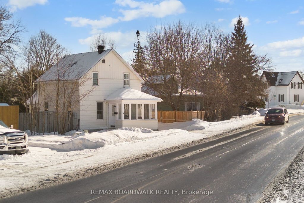 Photo of 54 Coleman Street, Carleton Place, ON K7C 4P1 (MLS # X12755600)
