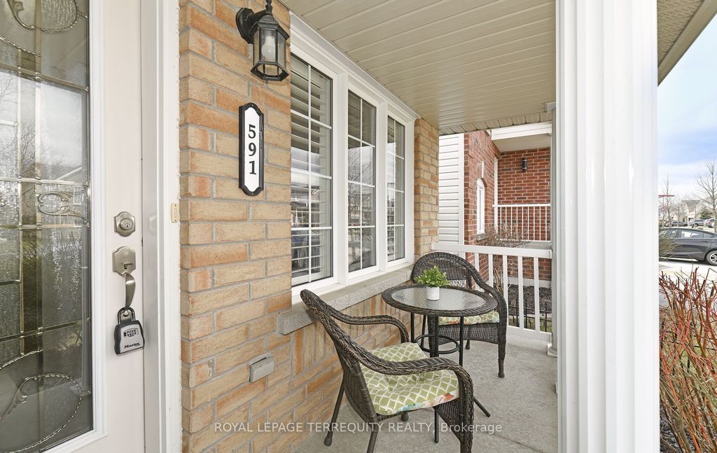 Photo of 591 Luple Avenue, Oshawa, ON L1K 0K7 (MLS # E13114612)