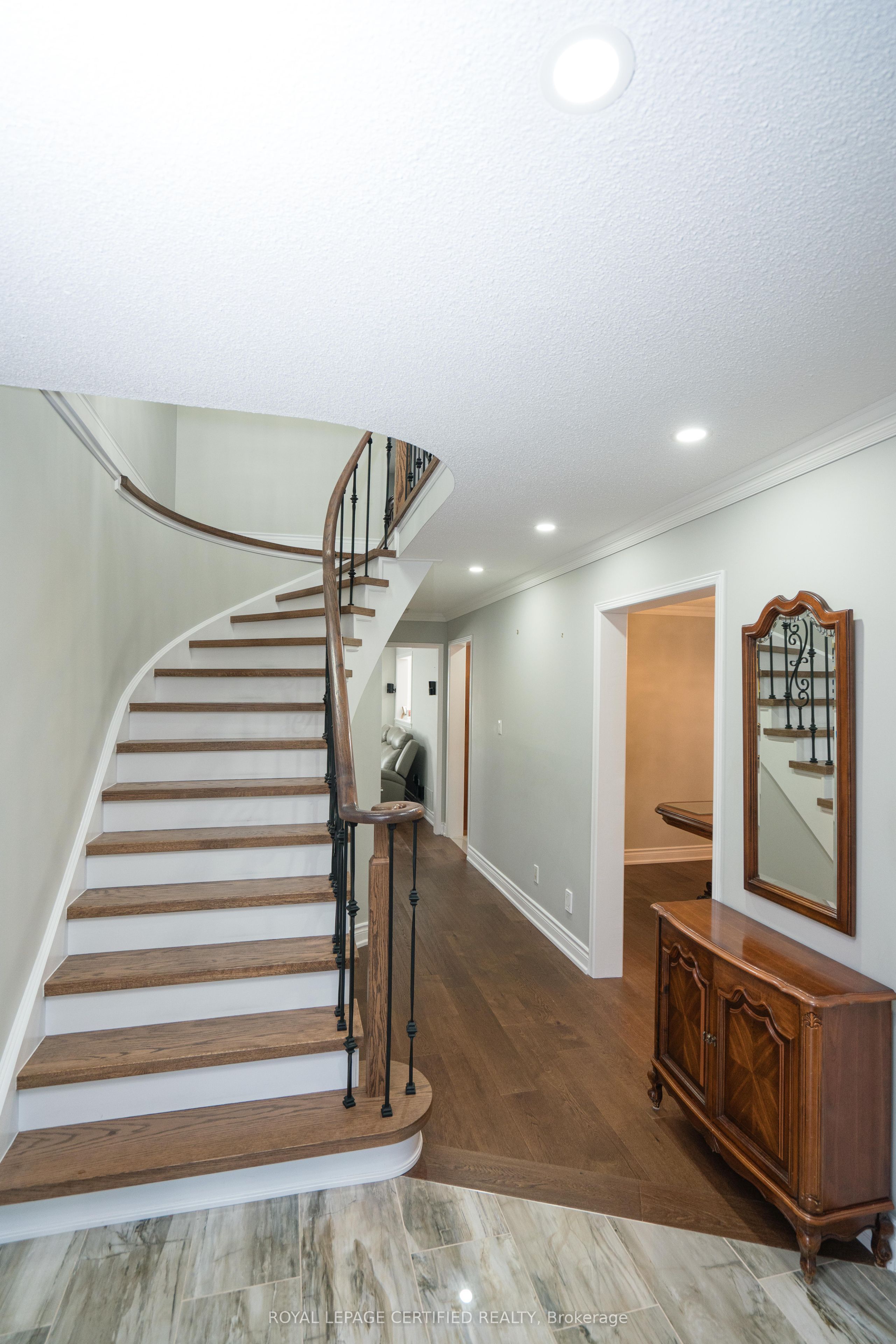 4464 Weymouth Commons Crescent