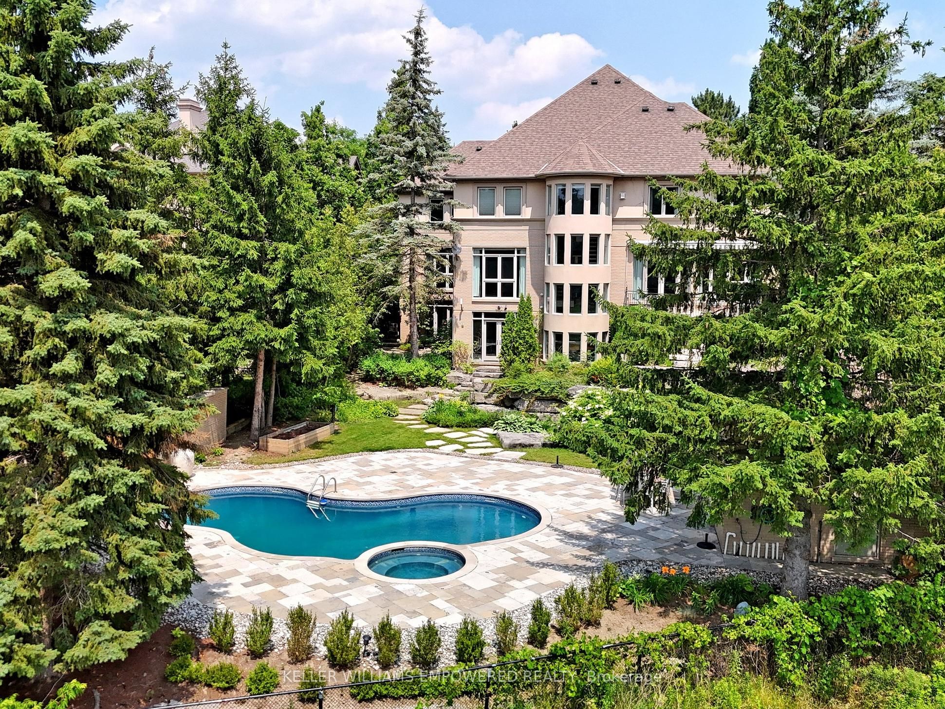 90 Humberview Drive