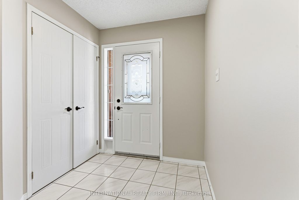 Photo of 187 Park Drive, Whitchurch-Stouffville, ON L4A 1J8 (MLS # N12588324)