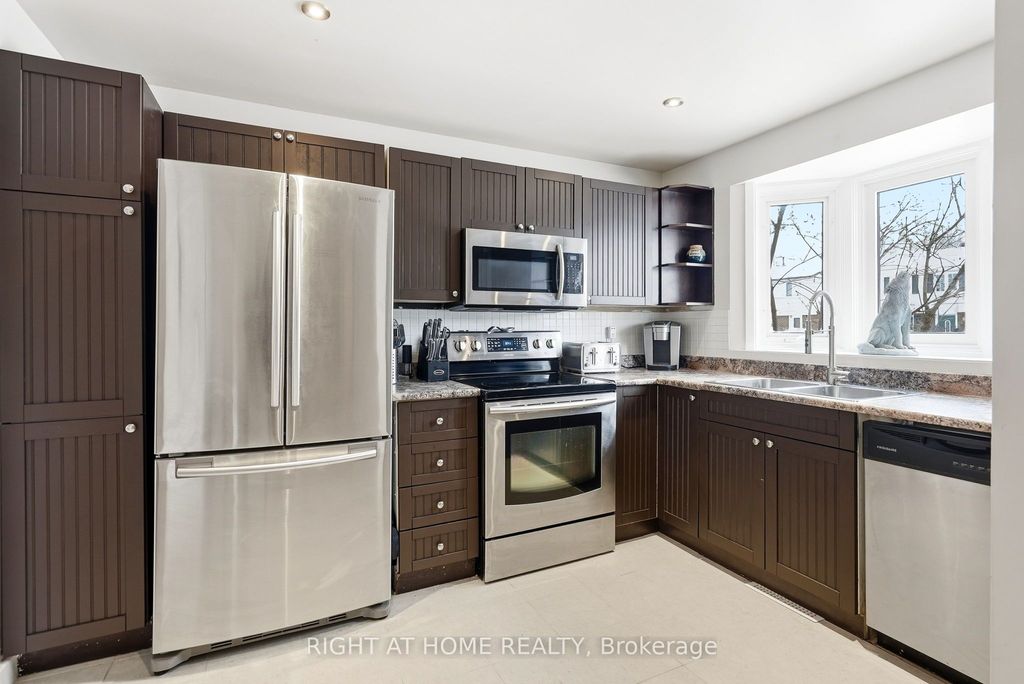 Photo of 1633 Lafrance Drive, Orleans - Cumberland and Area, ON K1E 2L7 (MLS # X12692702)