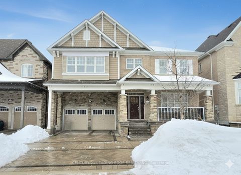 Property photo of 66 degraaf crescent, aurora, ON l4g 0x3