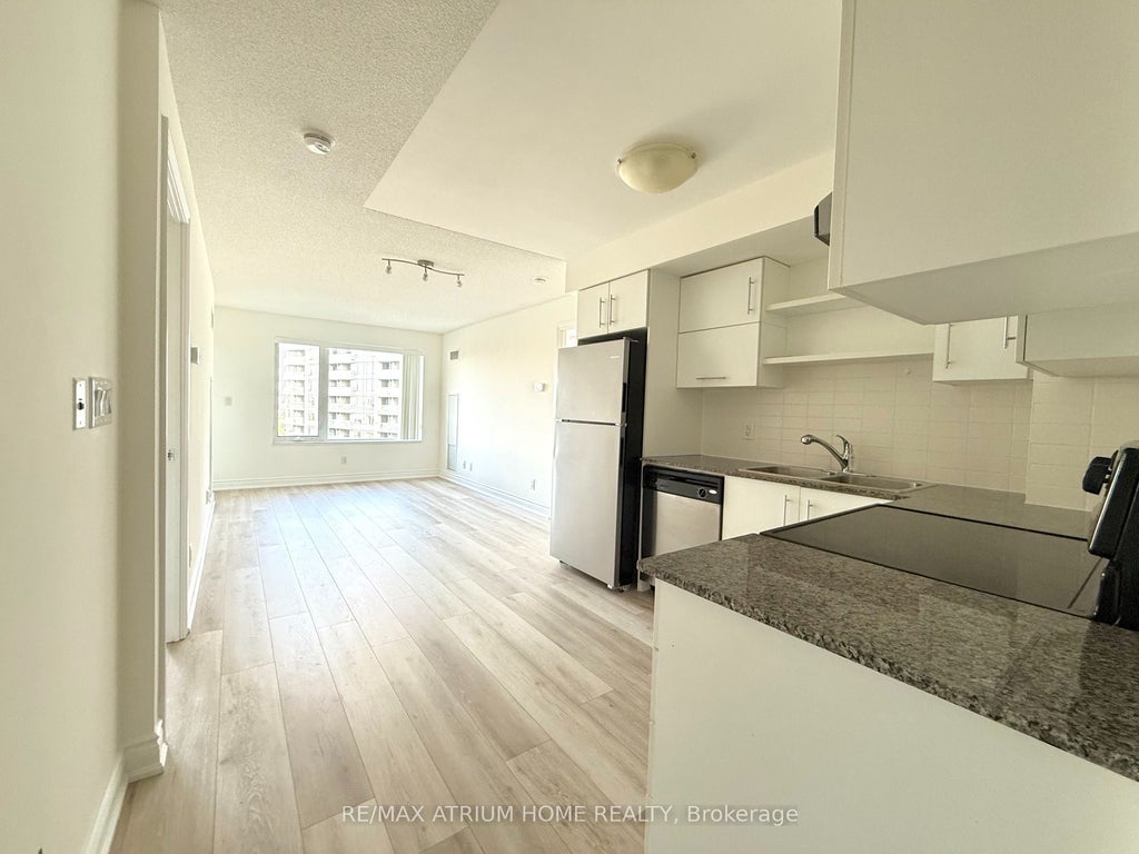 Photo of 233 South Park Road #602, Markham, ON L3T 0B4 (MLS # N13653976)