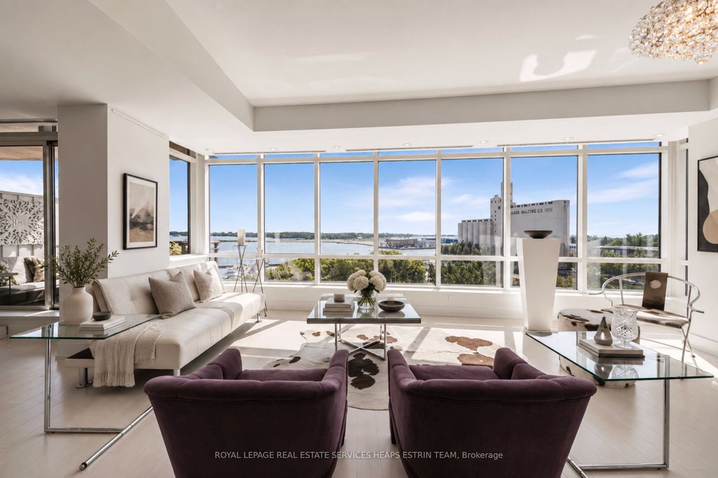 Photo of 500 Queens Quay W #802W, Toronto, ON M5V 3K8 (MLS # C13809400)
