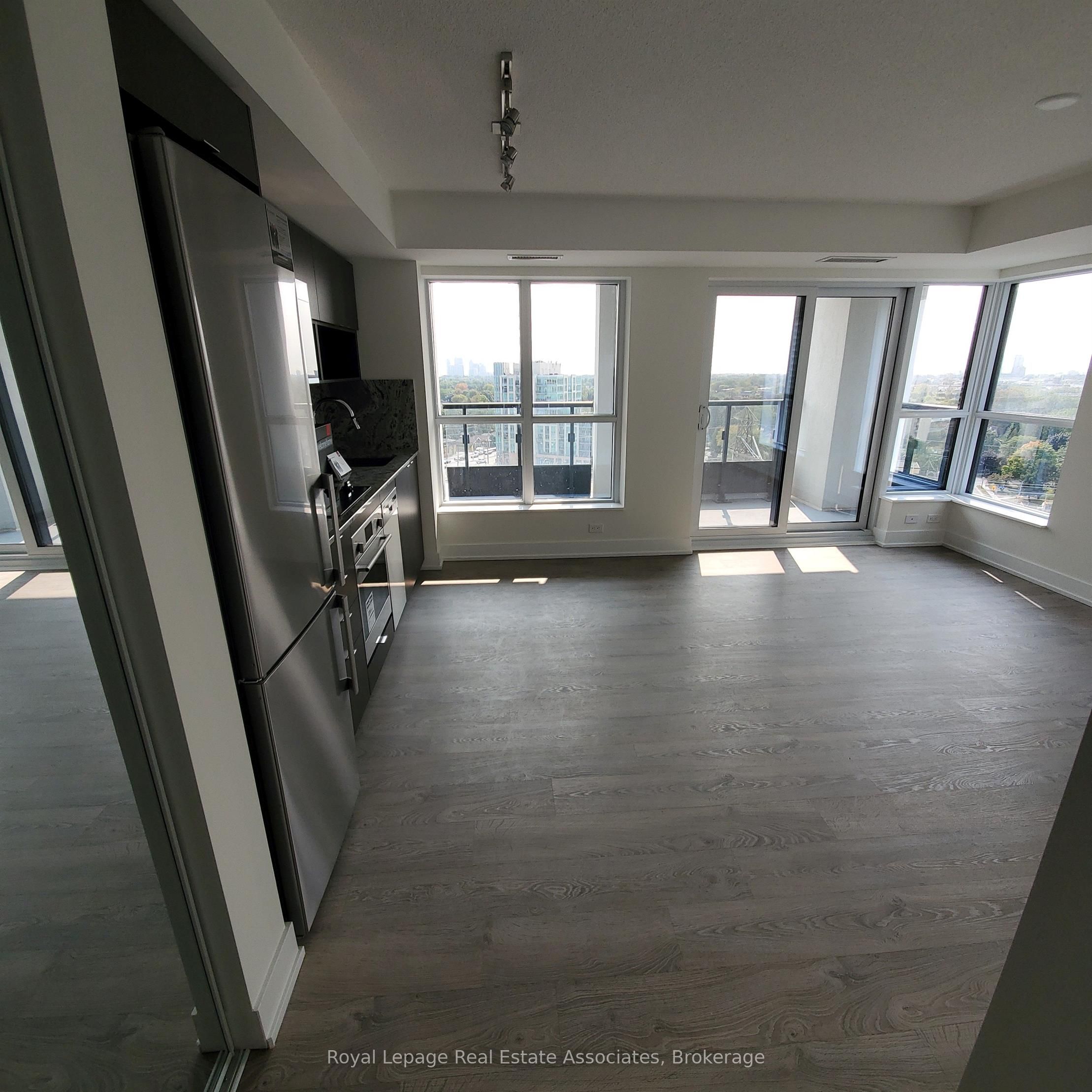 9 Mabelle Avenue 1324