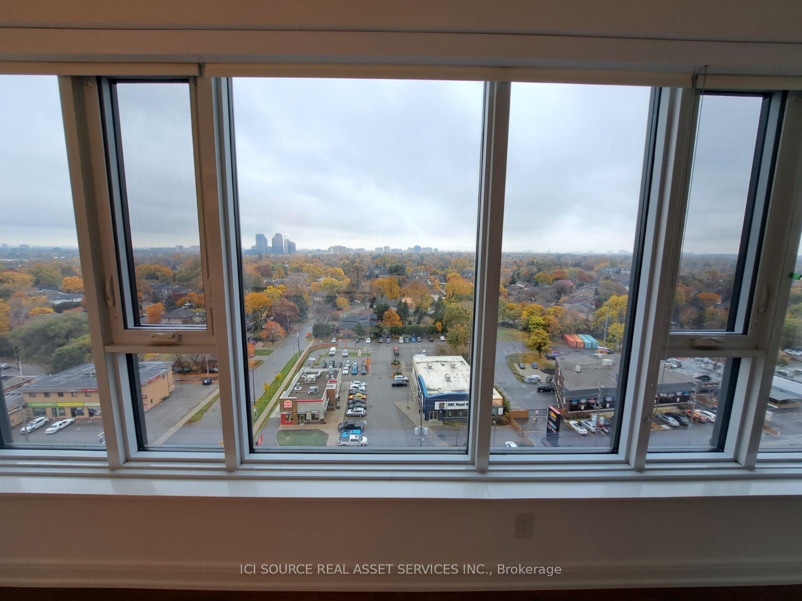 30 Samuel Wood Way 1304