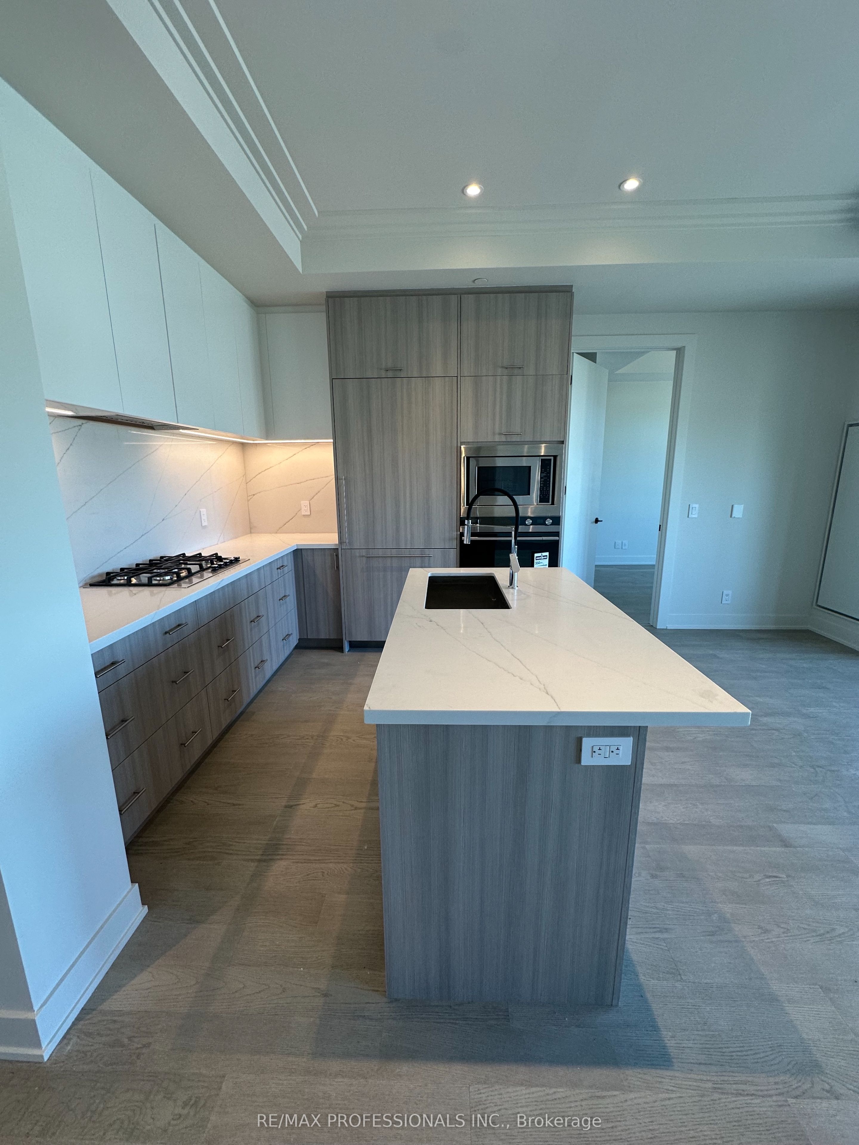 123 Maurice Drive 410