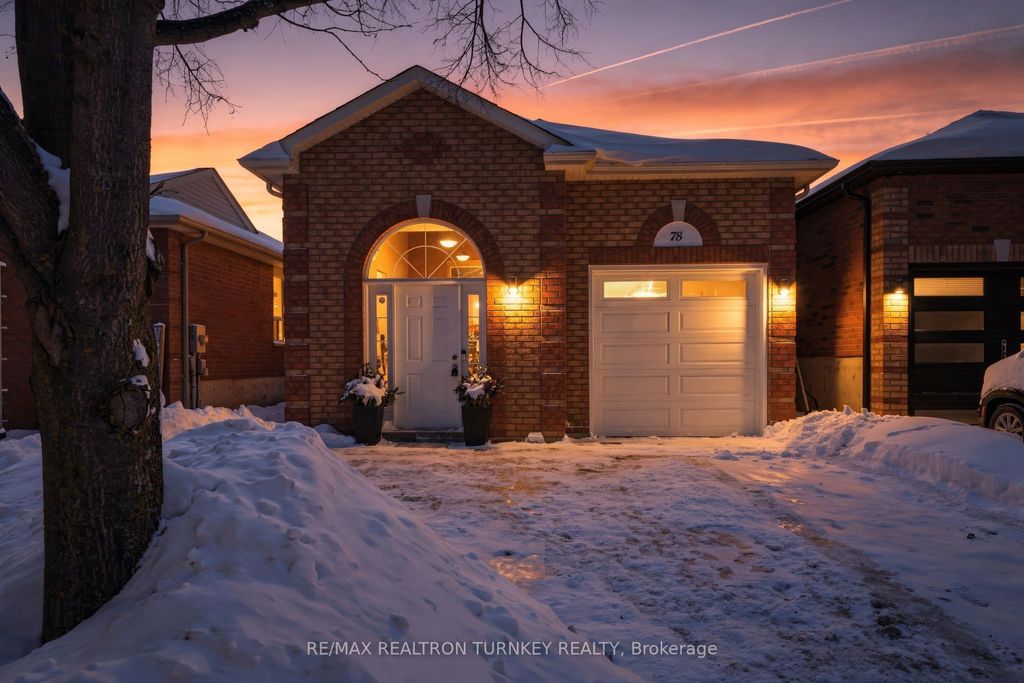 Photo of 78 Clearmeadow Boulevard, Newmarket, ON L3X 2M6 (MLS # N12736892)