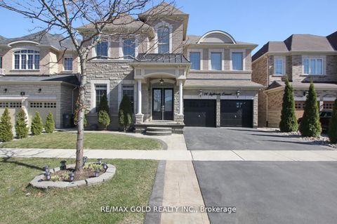 14 Ladbrook Crescent Brampton ON L6X 5H6