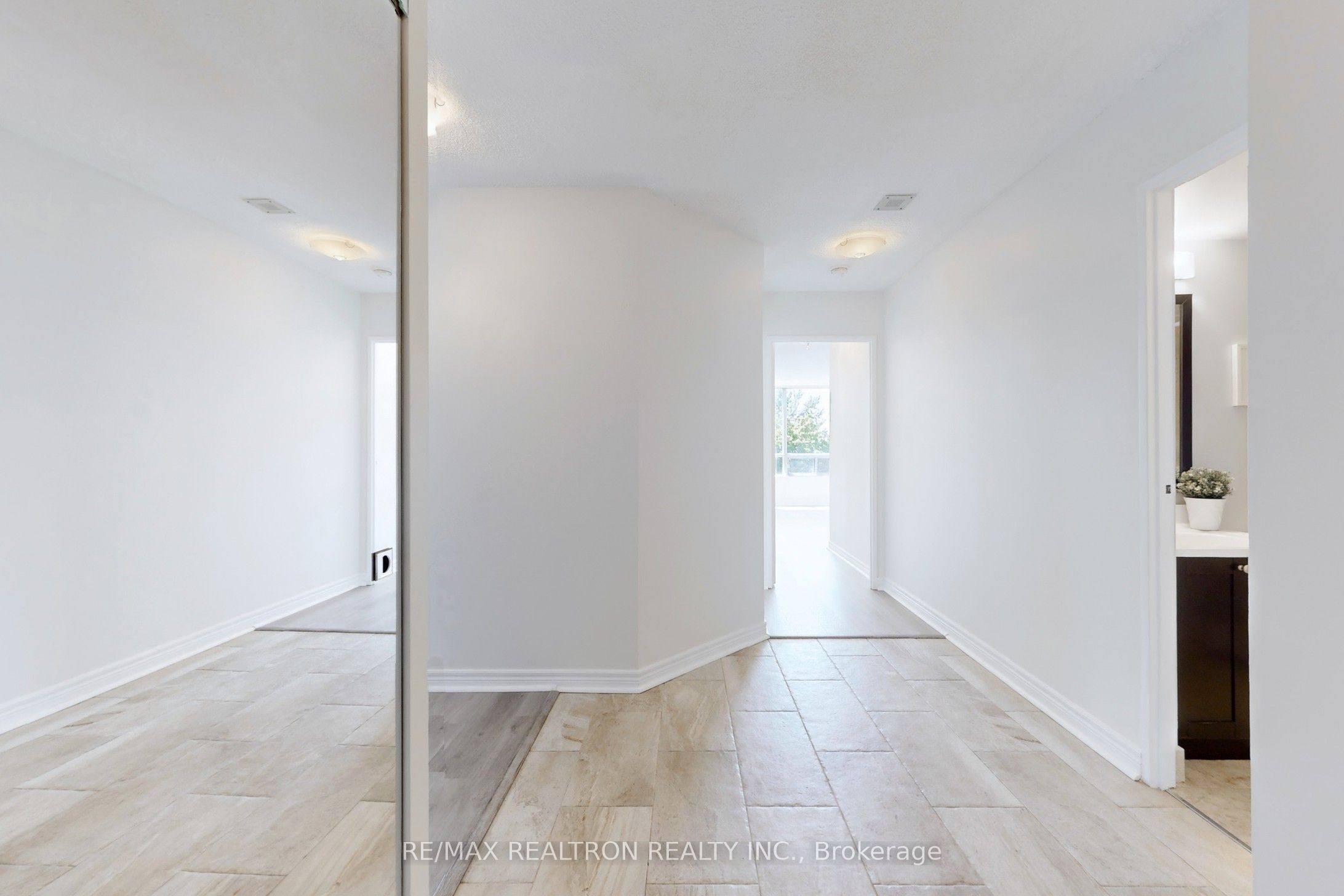 1131 Steeles Avenue W 407