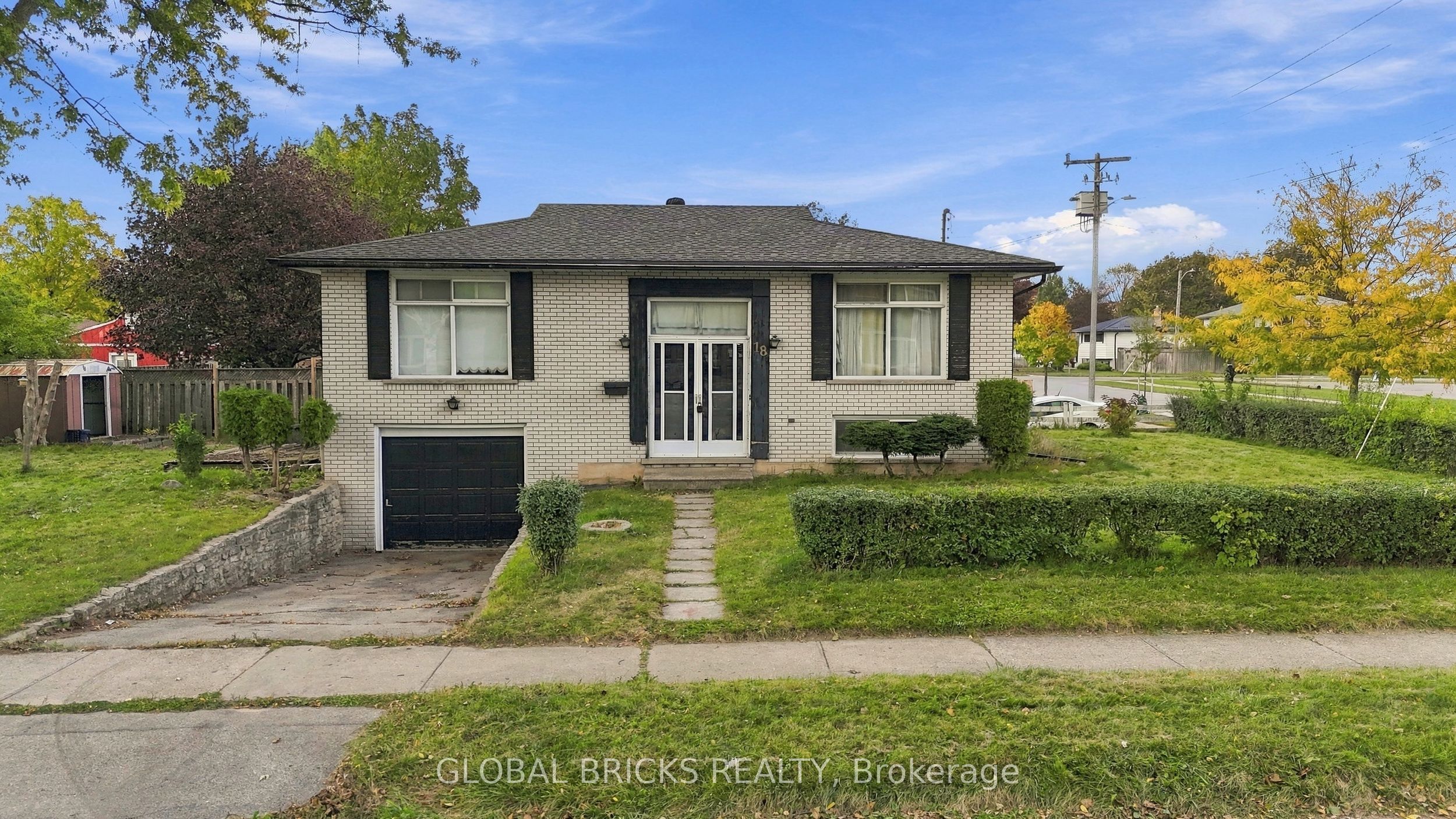 18 Falesy Avenue