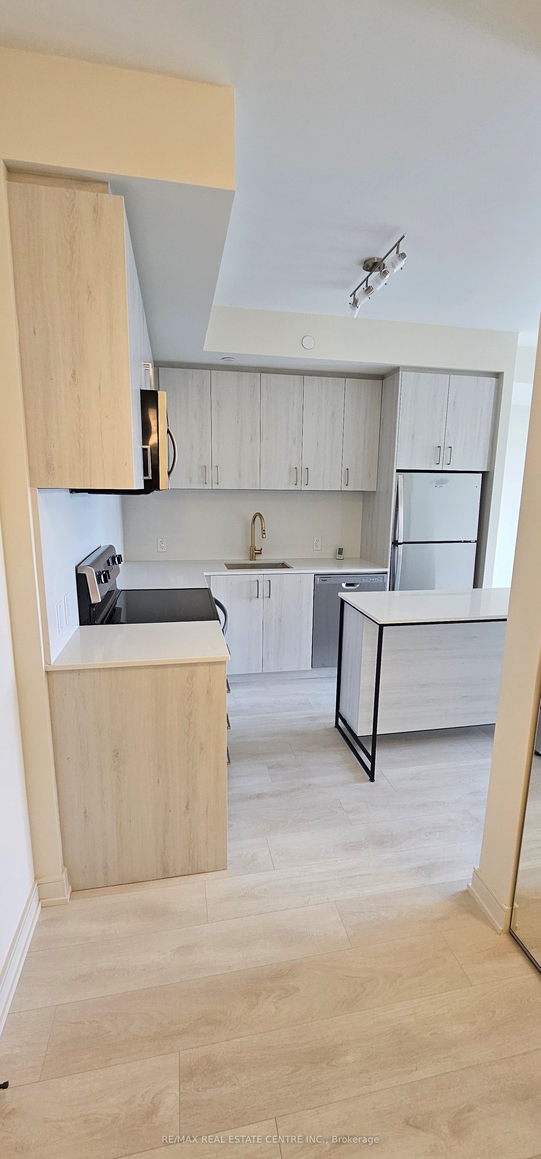 8010 Derry Road 1301