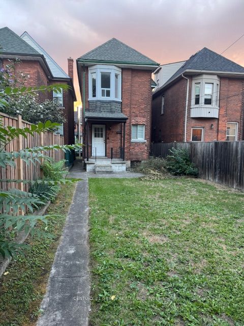 Photo of 37 Gladstone Avenue, Hamilton, ON L8M 2H7 (MLS # X13539276)