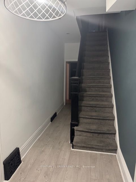 Photo of 37 Gladstone Avenue, Hamilton, ON L8M 2H7 (MLS # X13539276)