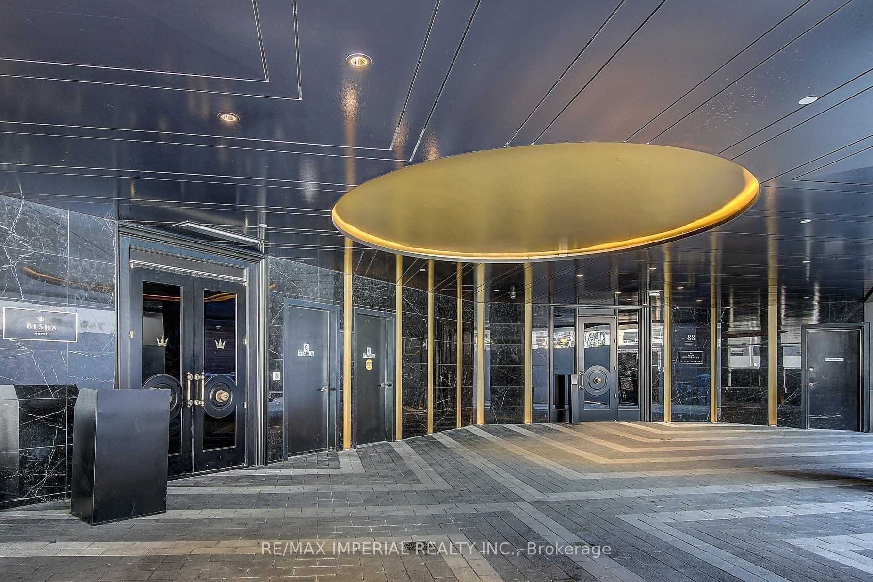 88 Blue Jays Way 3508