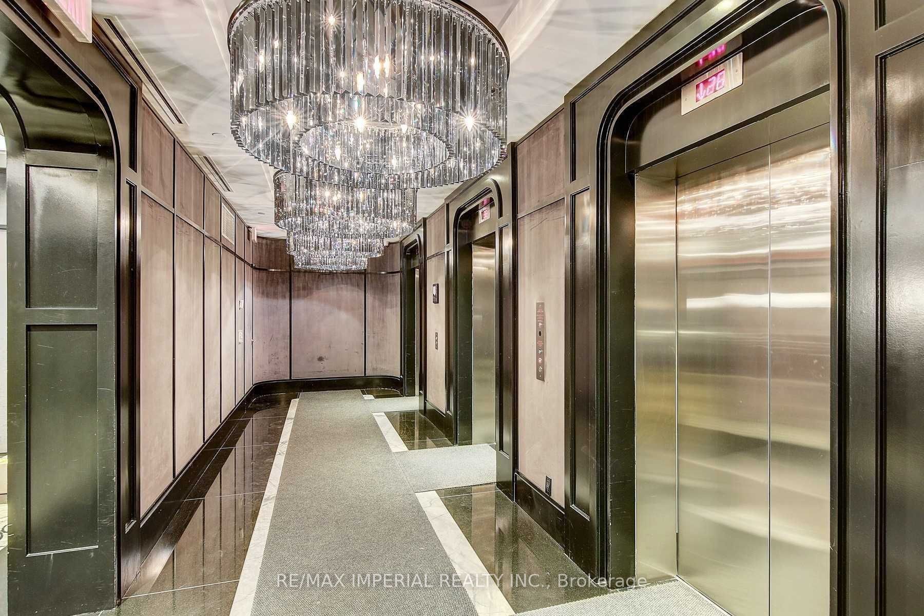 88 Blue Jays Way 3508